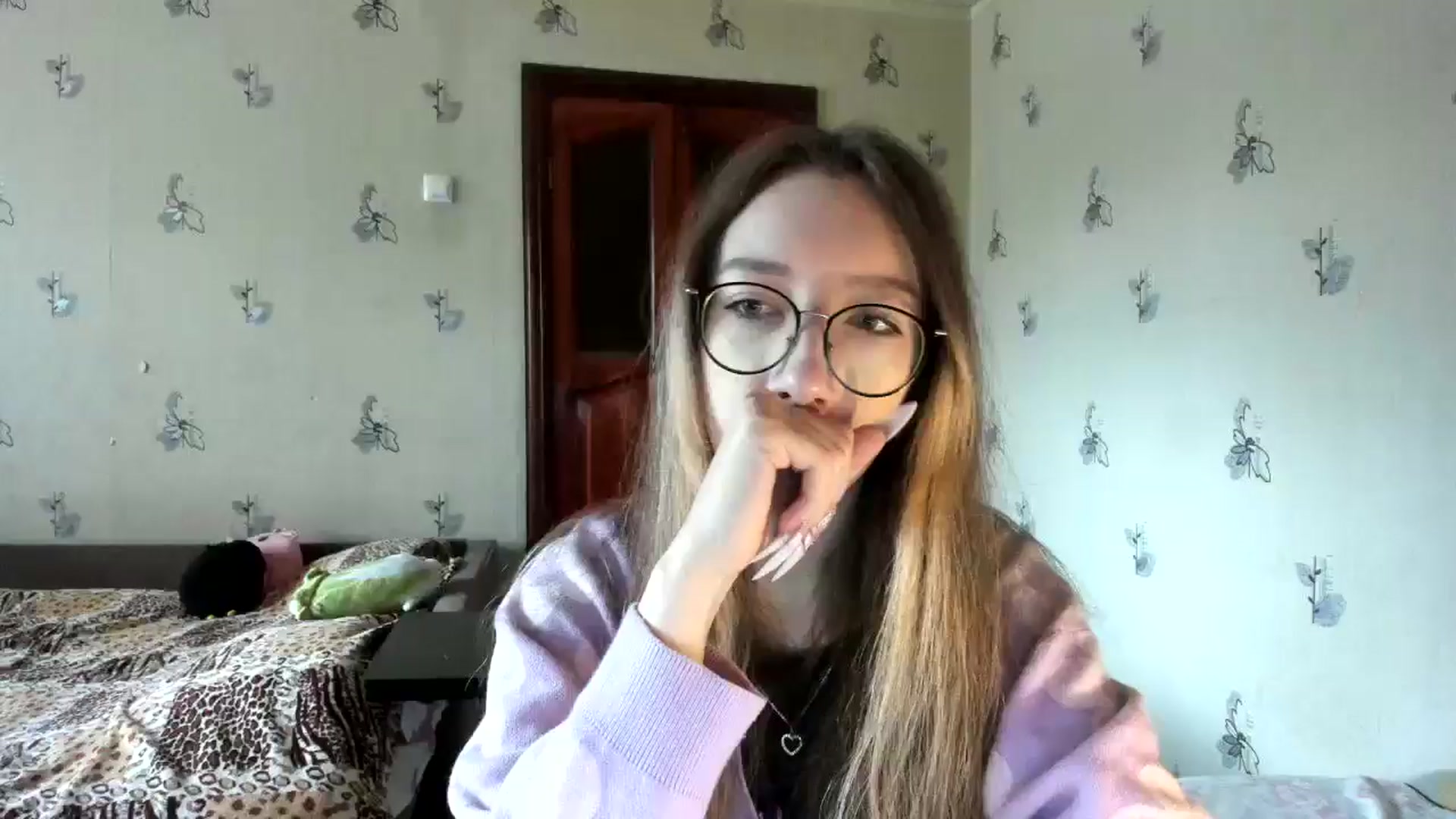 Gallery image thumbnail from CandyyCrushh's myfreecams stream on, 10/27/2024, 10:53 image 1 of 20