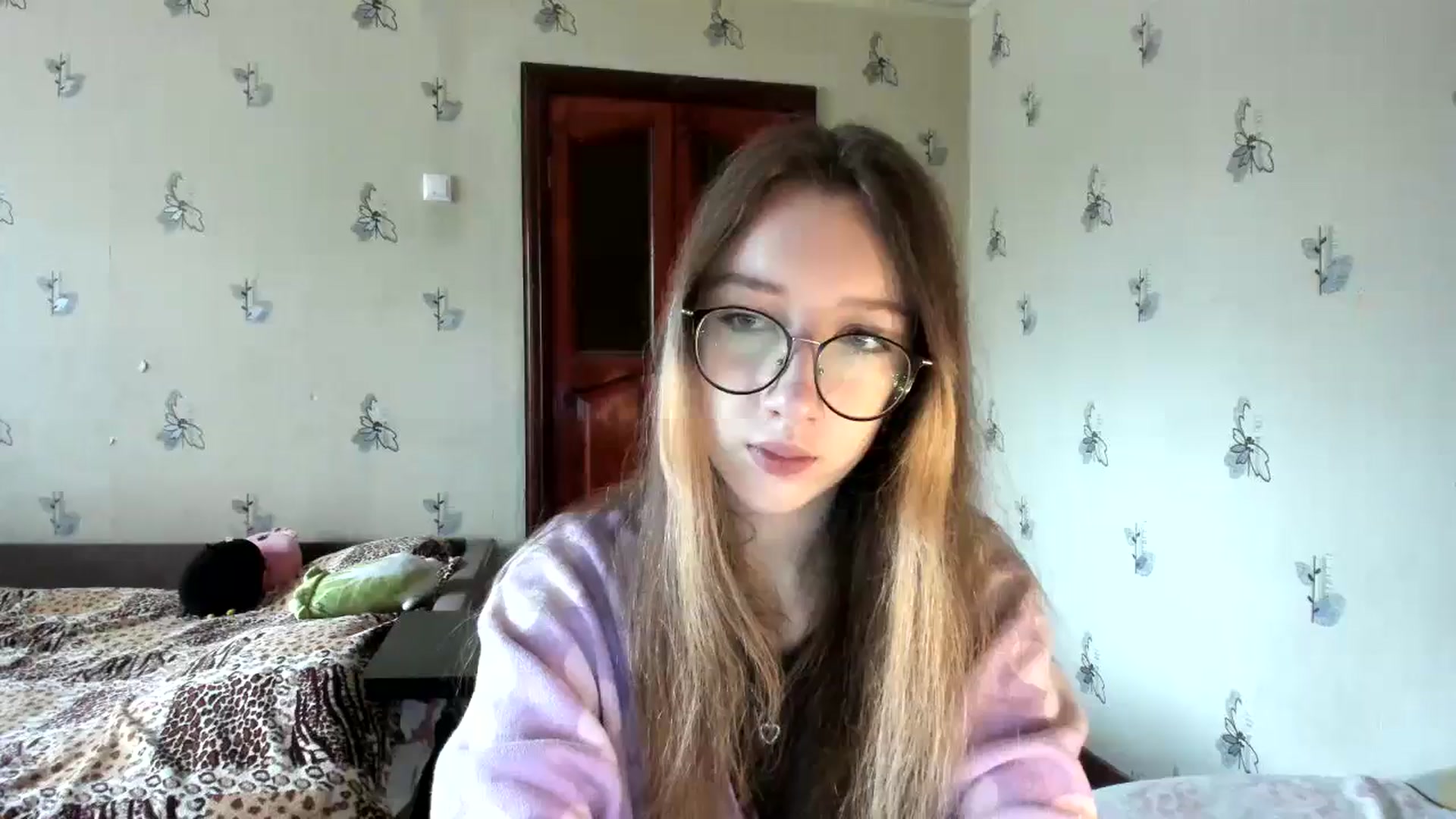 Gallery image thumbnail from CandyyCrushh's myfreecams stream on, 10/27/2024, 10:53 image 12 of 20