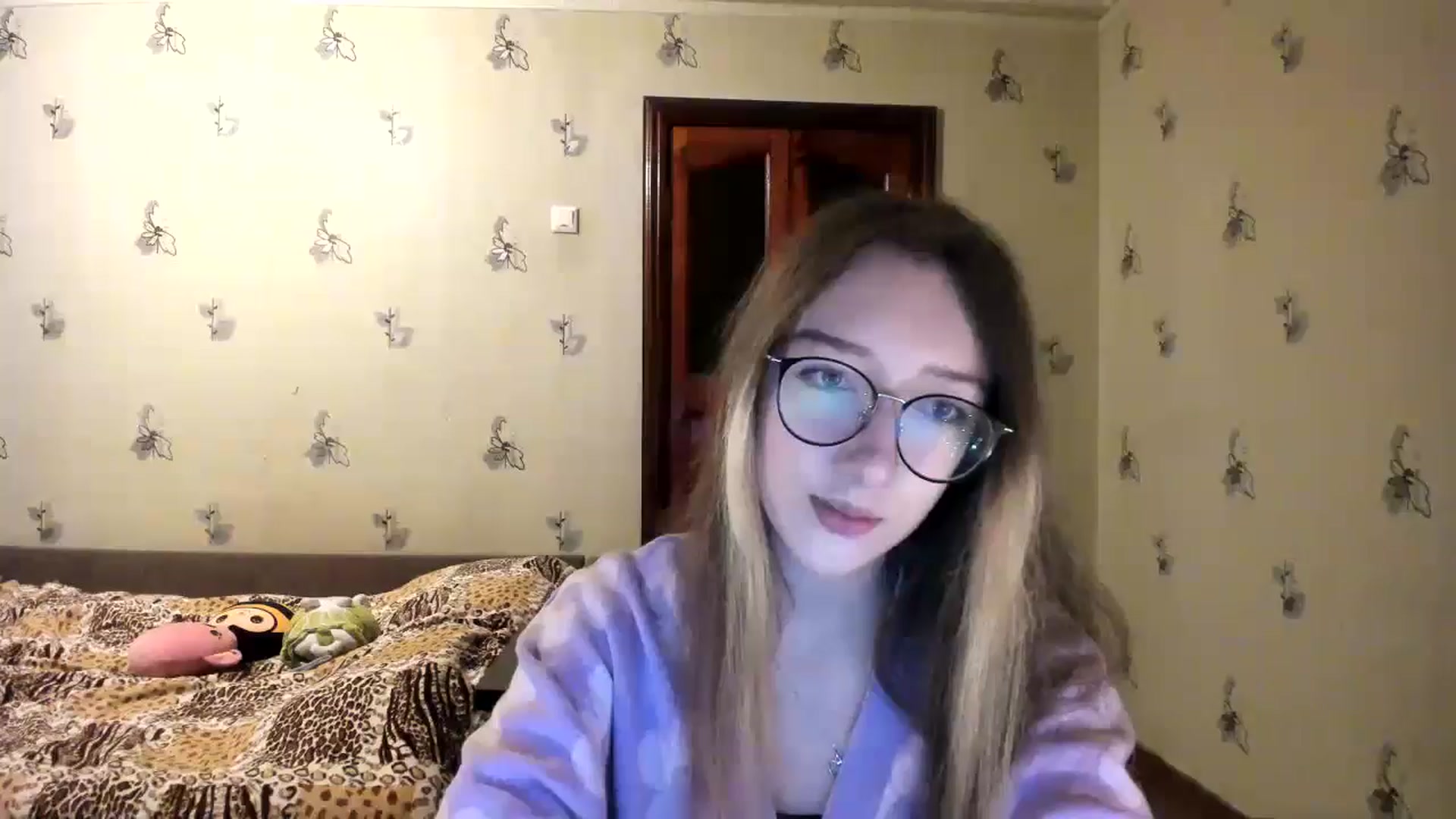 Gallery image thumbnail from CandyyCrushh's myfreecams stream on, 10/30/2024, 21:36 image 1 of 20