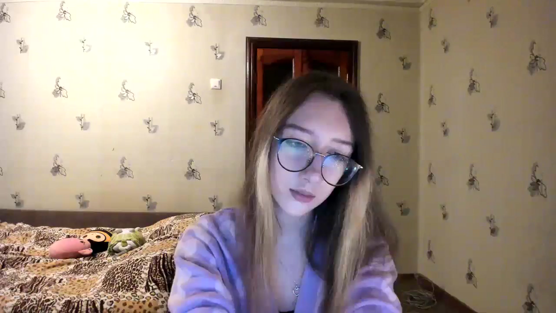 Gallery image thumbnail from CandyyCrushh's myfreecams stream on, 10/30/2024, 21:36 image 18 of 20