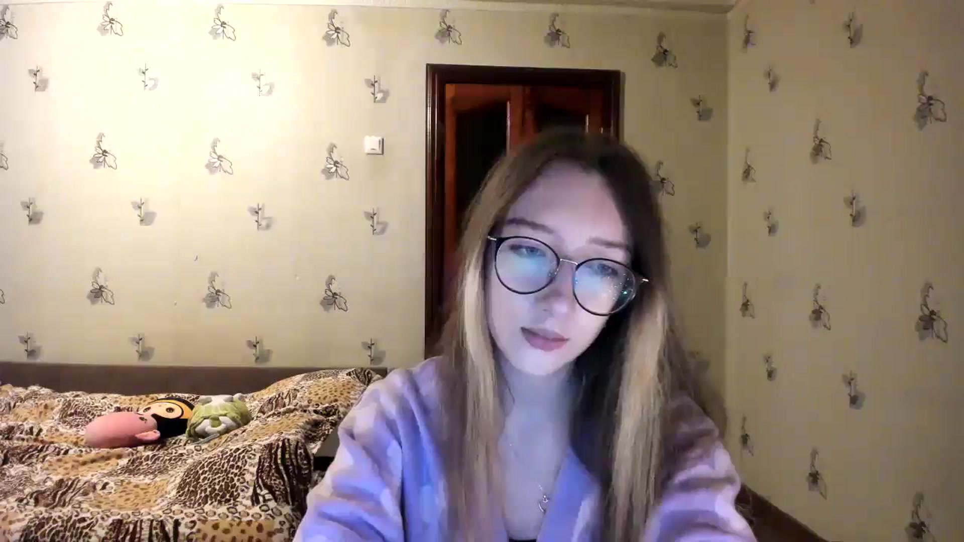 Gallery image thumbnail from CandyyCrushh's myfreecams stream on, 10/30/2024, 21:36 image 2 of 20