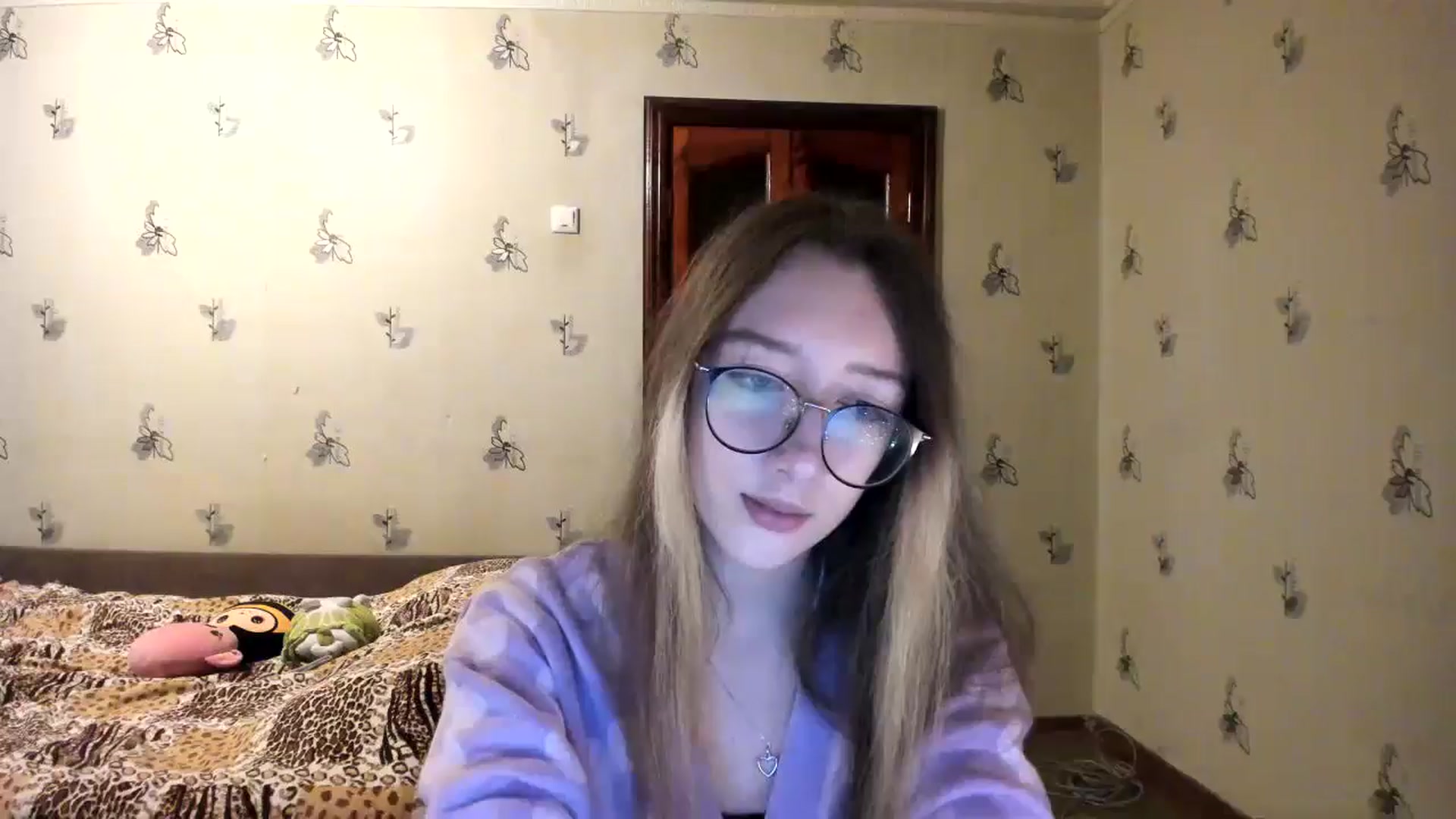 Gallery image thumbnail from CandyyCrushh's myfreecams stream on, 10/30/2024, 21:36 image 19 of 20