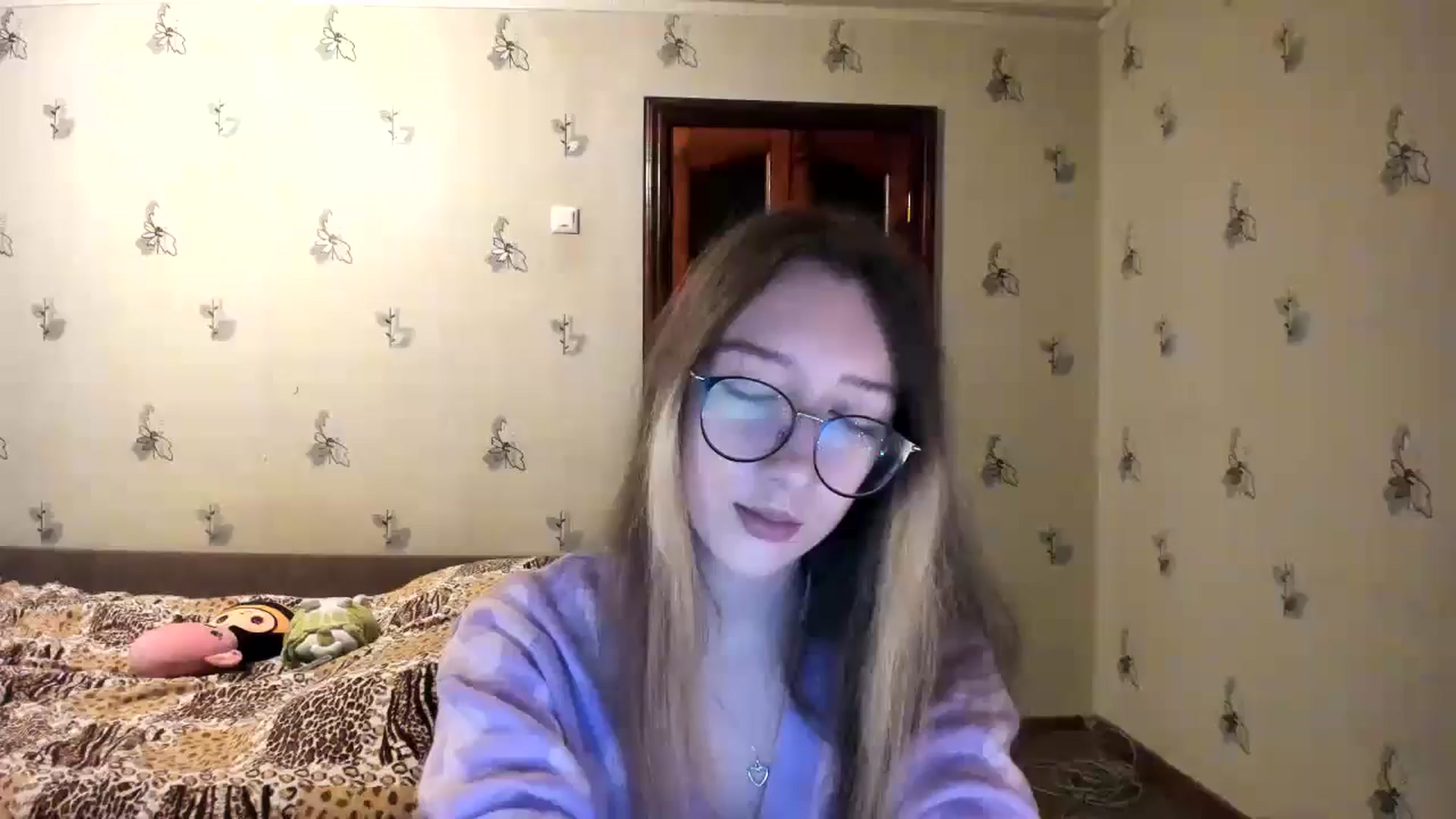 Gallery image thumbnail from CandyyCrushh's myfreecams stream on, 10/30/2024, 21:36 image 20 of 20
