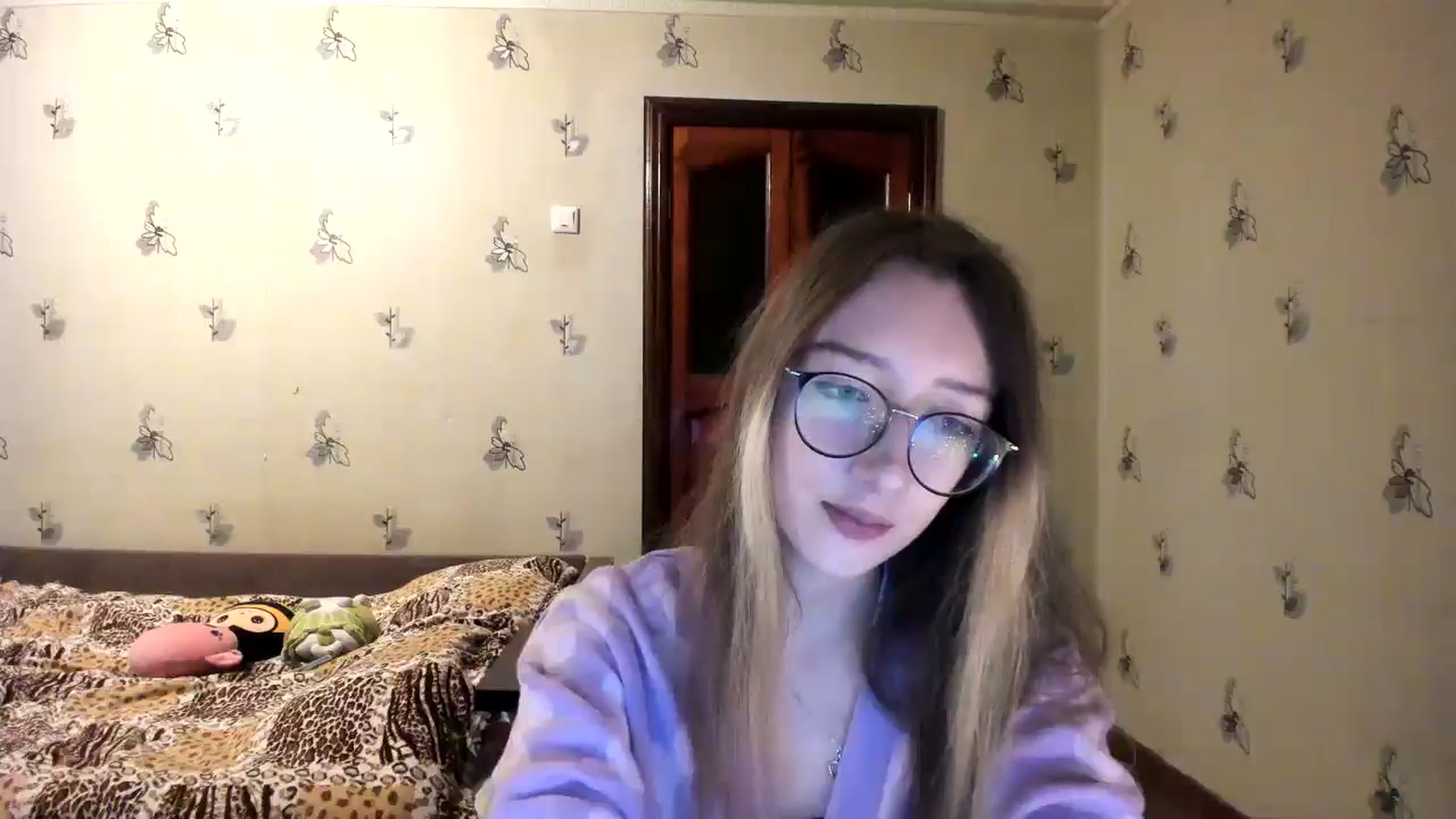 Gallery image thumbnail from CandyyCrushh's myfreecams stream on, 10/30/2024, 21:36 image 12 of 20