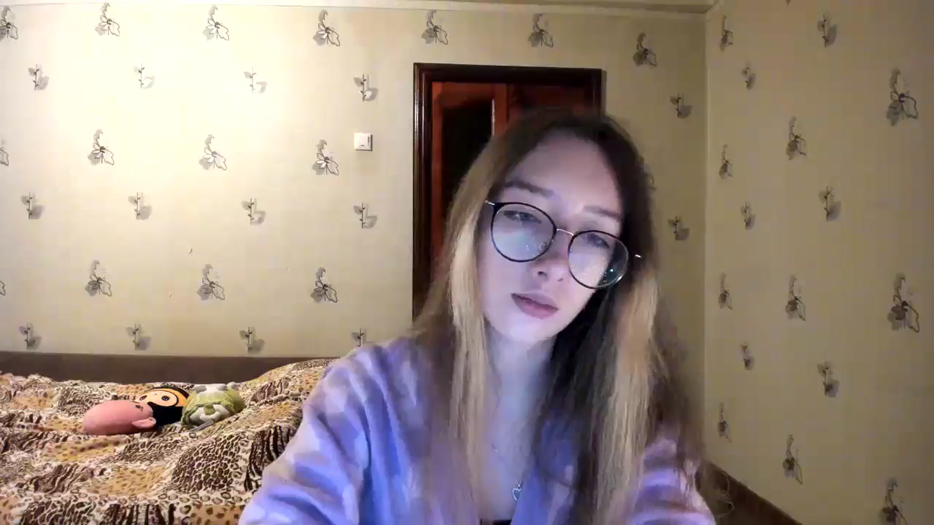 Gallery image thumbnail from CandyyCrushh's myfreecams stream on, 10/30/2024, 23:29 image 15 of 20