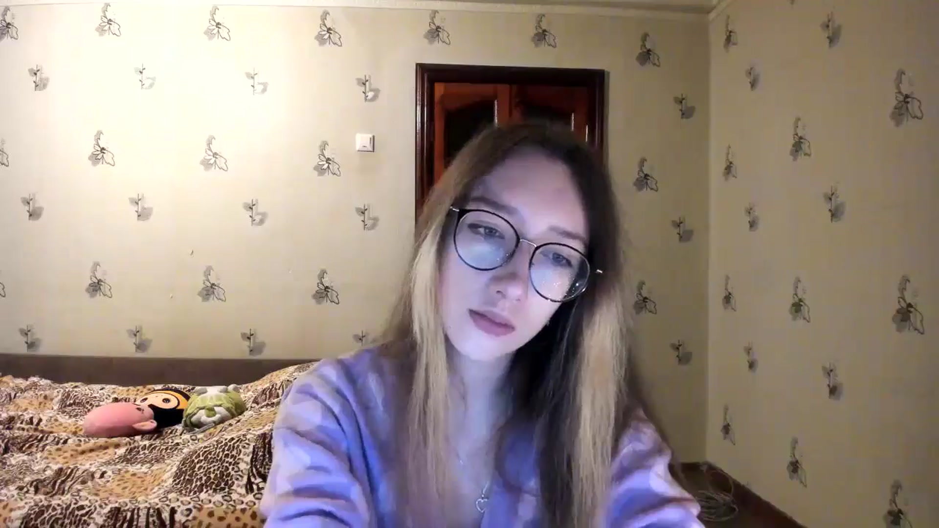 Gallery image thumbnail from CandyyCrushh's myfreecams stream on, 10/30/2024, 23:29 image 17 of 20