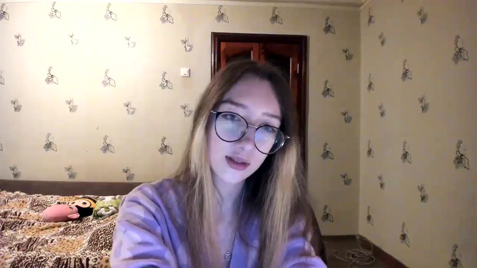 Gallery image thumbnail from CandyyCrushh's myfreecams stream on, 10/30/2024, 23:29 image 11 of 20
