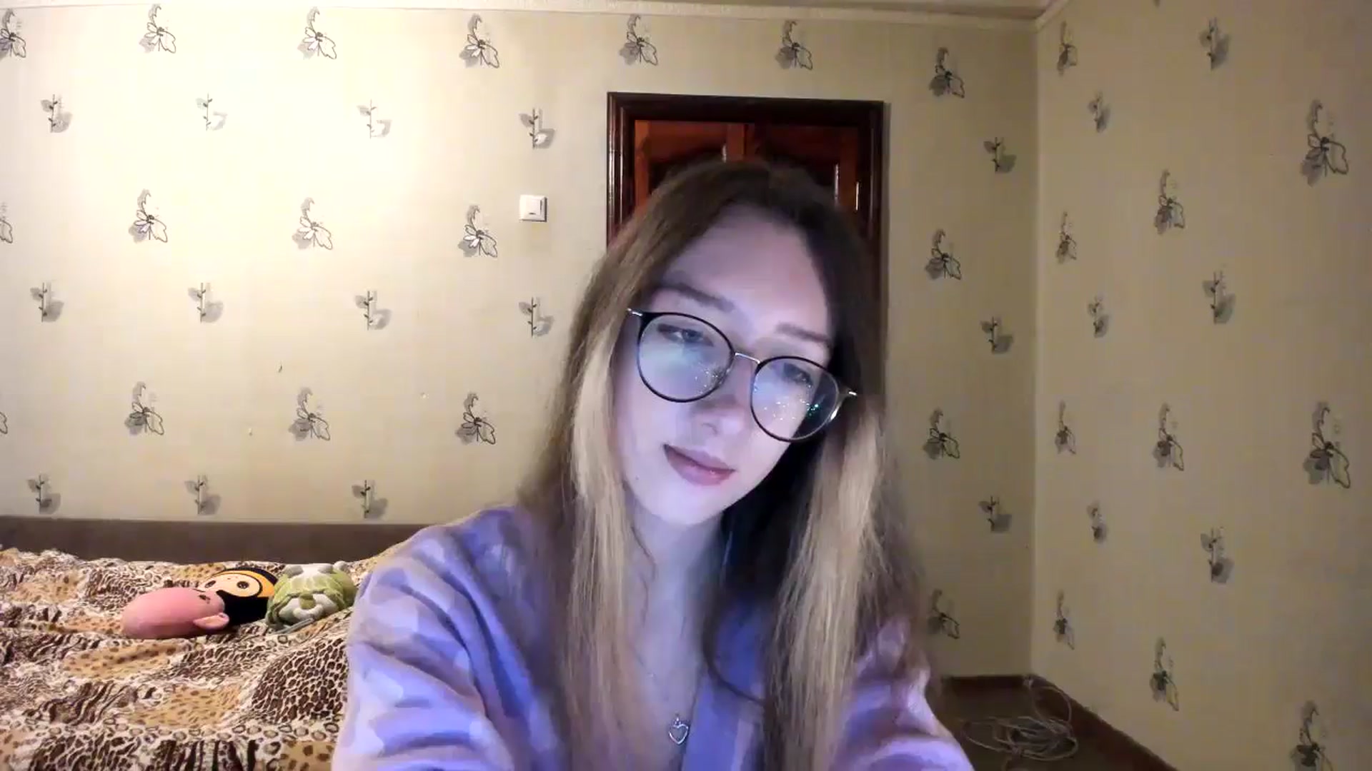 Gallery image thumbnail from CandyyCrushh's myfreecams stream on, 10/30/2024, 23:29 image 4 of 20