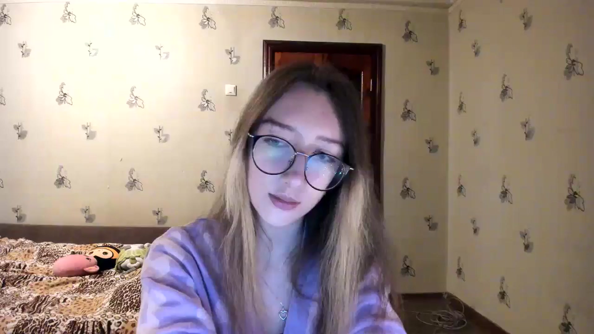 Gallery image thumbnail from CandyyCrushh's myfreecams stream on, 10/30/2024, 23:29 image 7 of 20