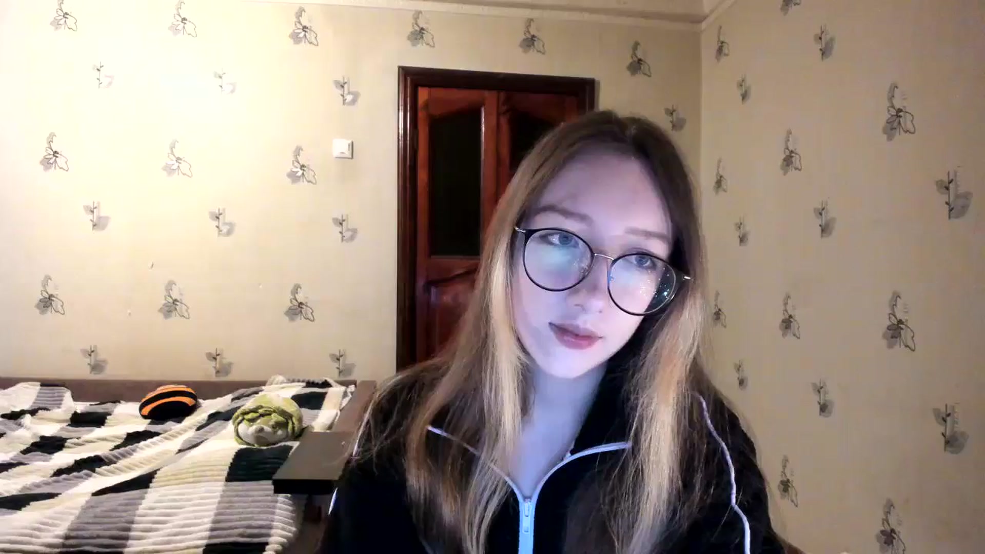 Gallery image thumbnail from CandyyCrushh's myfreecams stream on, 11/01/2024, 20:45 image 9 of 20