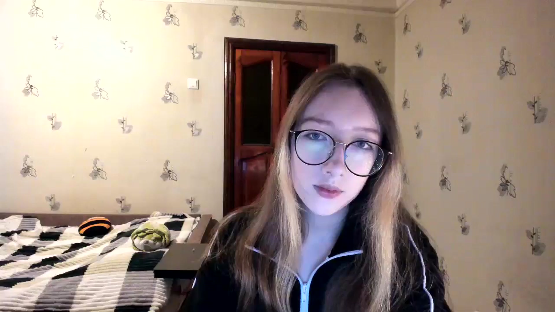 Gallery image thumbnail from CandyyCrushh's myfreecams stream on, 11/01/2024, 20:45 image 13 of 20