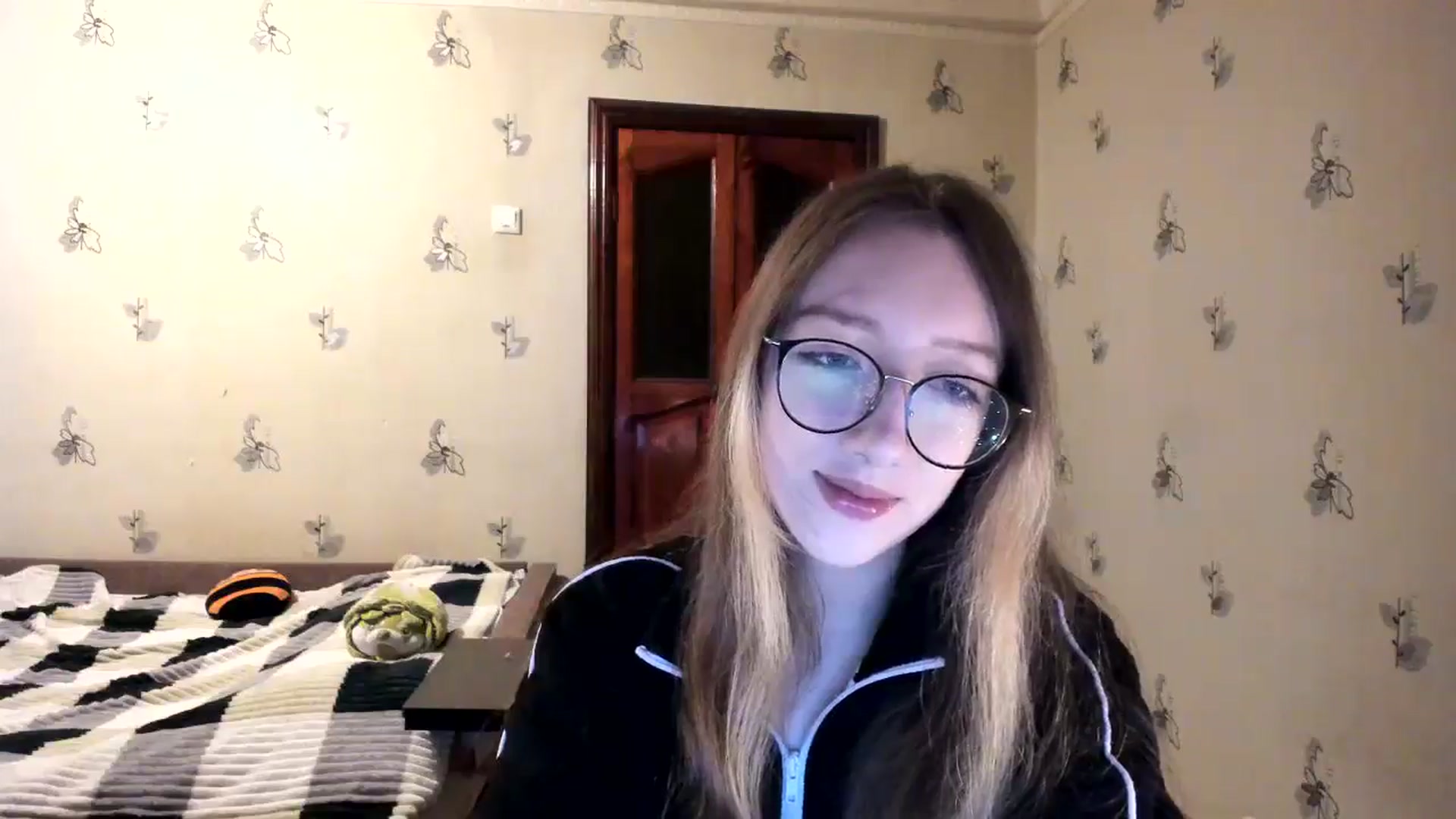 Gallery image thumbnail from CandyyCrushh's myfreecams stream on, 11/01/2024, 20:45 image 16 of 20