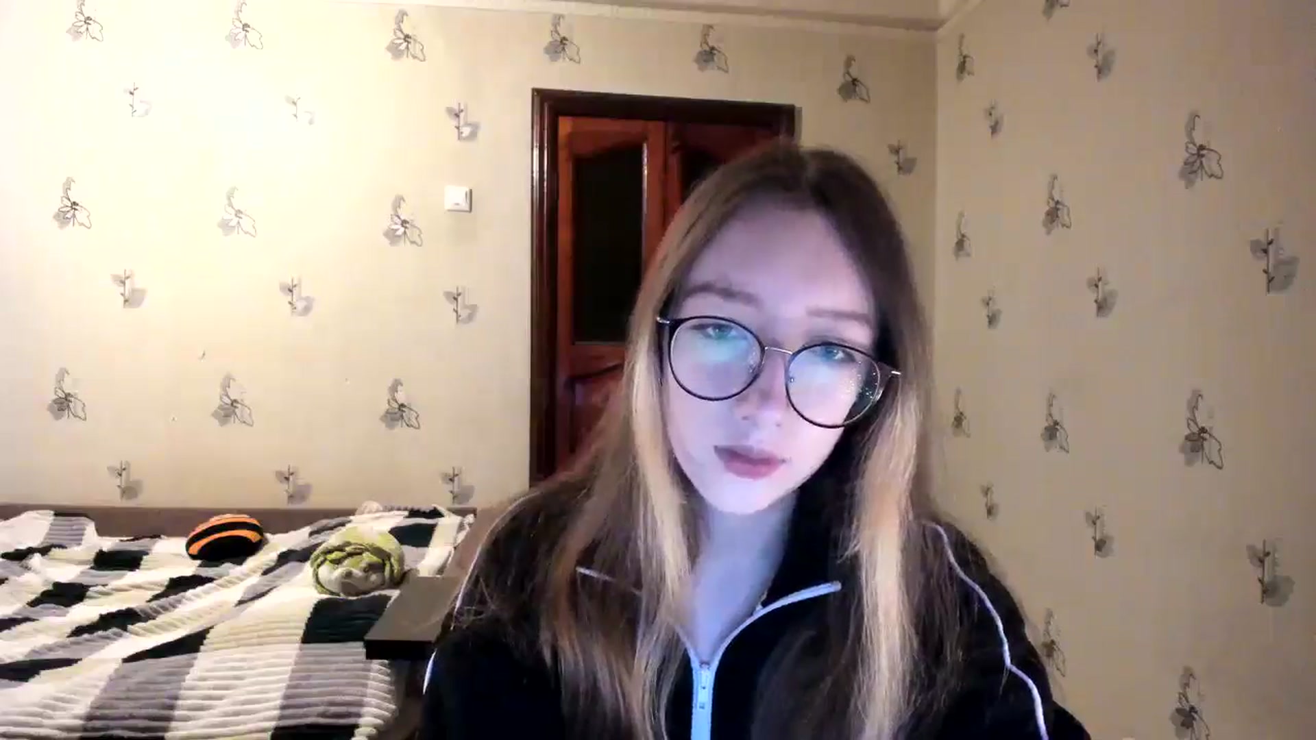 Gallery image thumbnail from CandyyCrushh's myfreecams stream on, 11/01/2024, 20:45 image 7 of 20