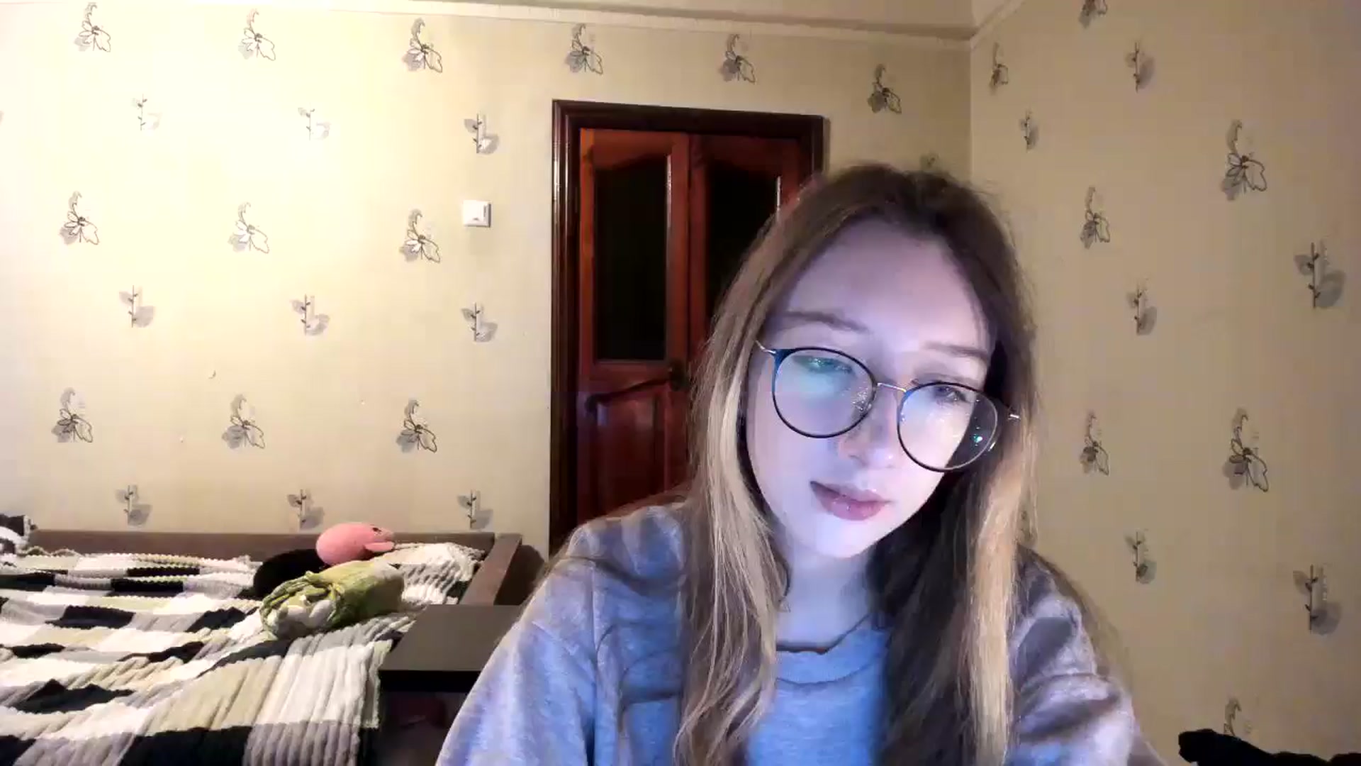 Gallery image thumbnail from CandyyCrushh's myfreecams stream on, 11/02/2024, 17:03 image 1 of 20