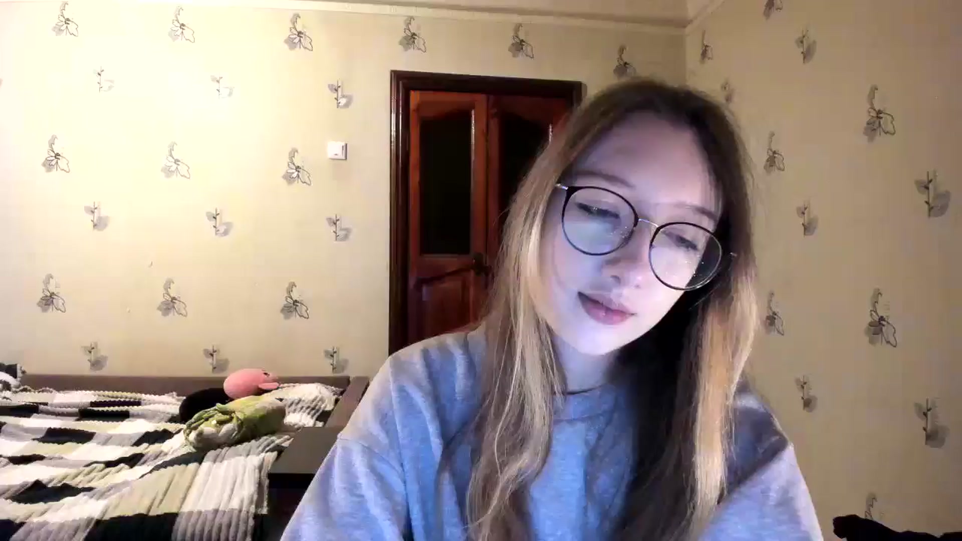 Gallery image thumbnail from CandyyCrushh's myfreecams stream on, 11/02/2024, 17:03 image 19 of 20