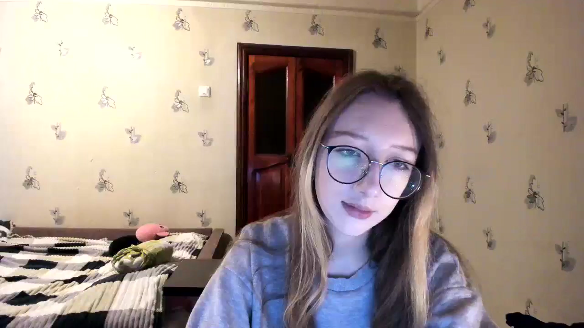 Gallery image thumbnail from CandyyCrushh's myfreecams stream on, 11/02/2024, 17:03 image 2 of 20