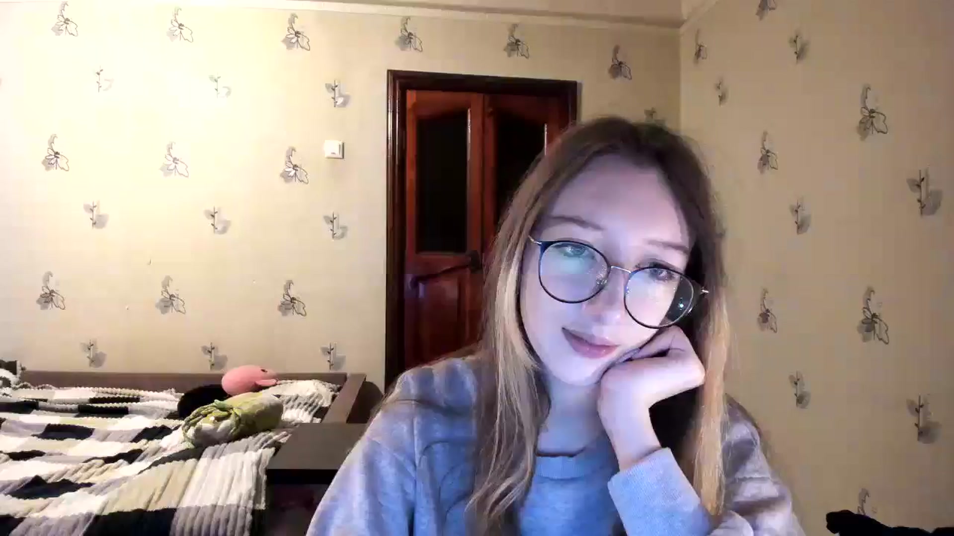 Gallery image thumbnail from CandyyCrushh's myfreecams stream on, 11/02/2024, 17:03 image 15 of 20