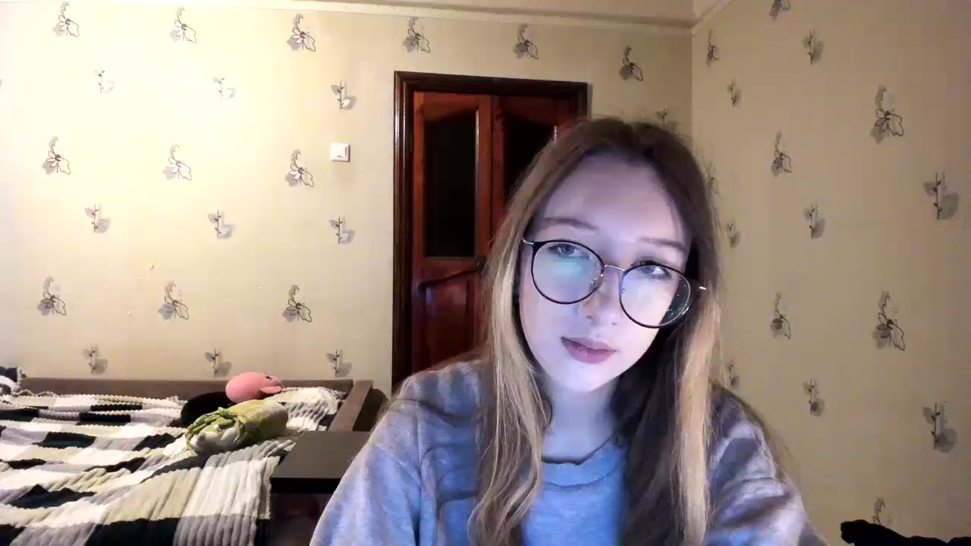 Gallery image thumbnail from CandyyCrushh's myfreecams stream on, 11/02/2024, 17:03 image 3 of 20