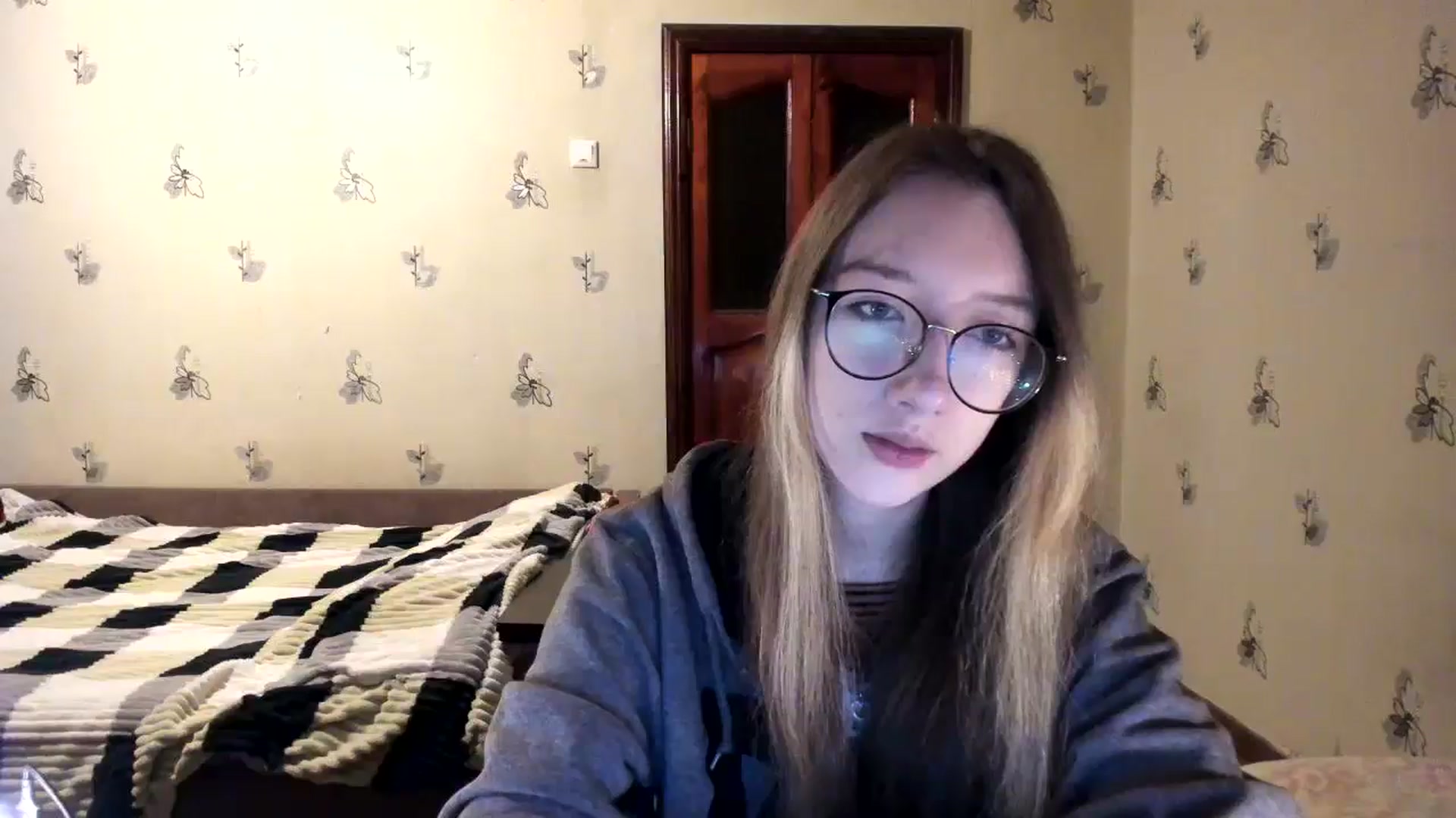 Gallery image thumbnail from CandyyCrushh's myfreecams stream on, 11/07/2024, 24:12 image 2 of 20