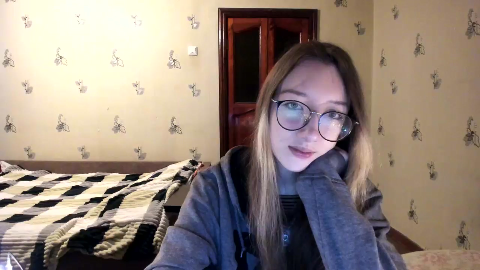 Gallery image thumbnail from CandyyCrushh's myfreecams stream on, 11/07/2024, 24:12 image 4 of 20