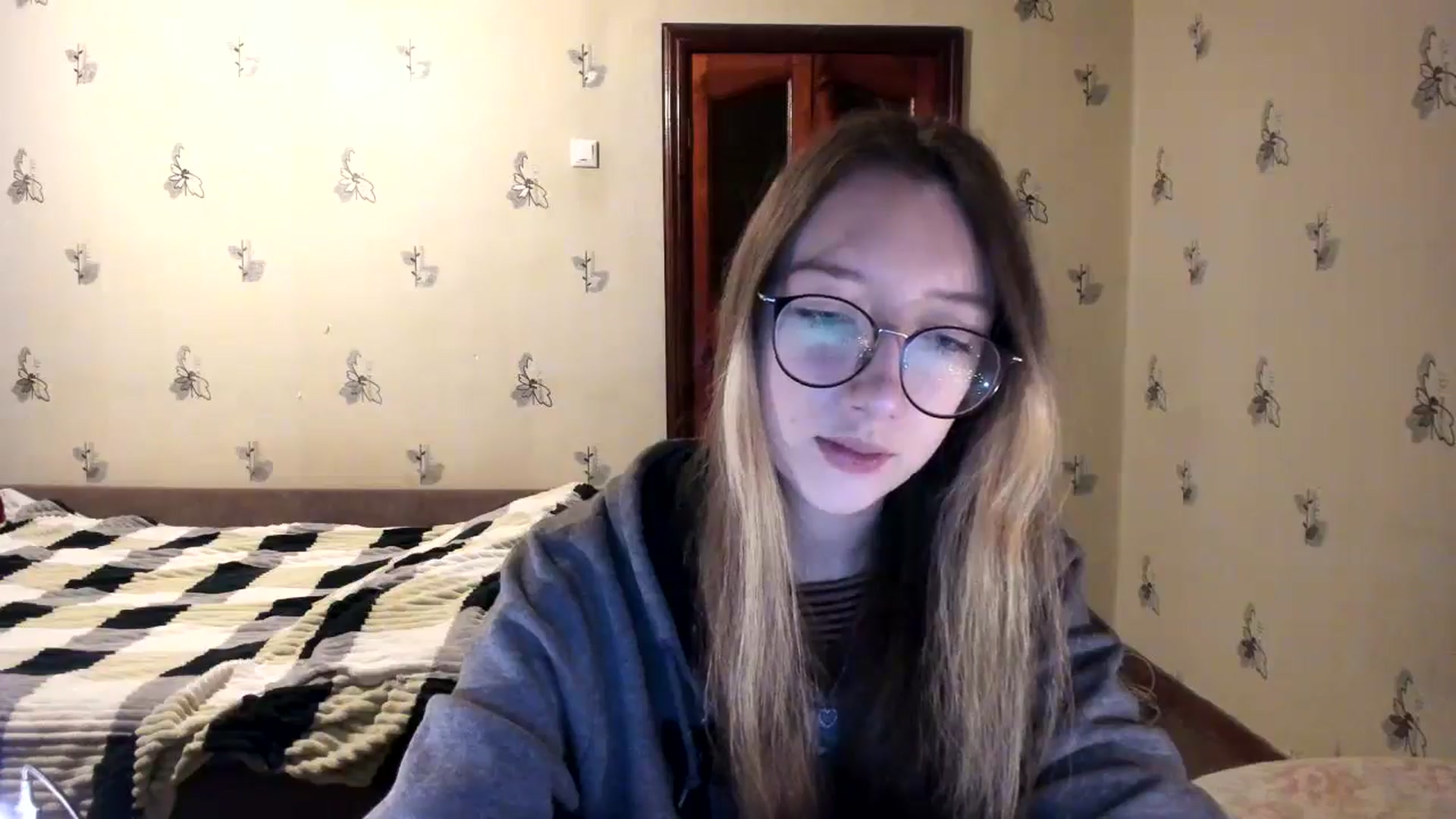 Gallery image thumbnail from CandyyCrushh's myfreecams stream on, 11/07/2024, 24:12 image 17 of 20