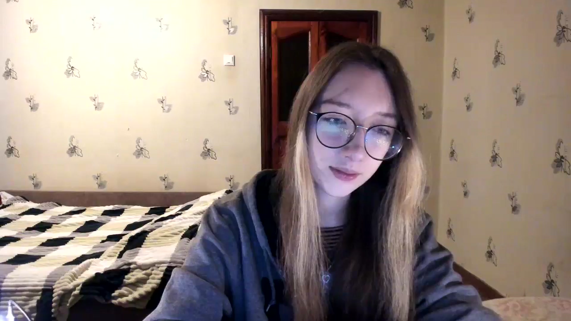 Gallery image thumbnail from CandyyCrushh's myfreecams stream on, 11/07/2024, 24:12 image 14 of 20