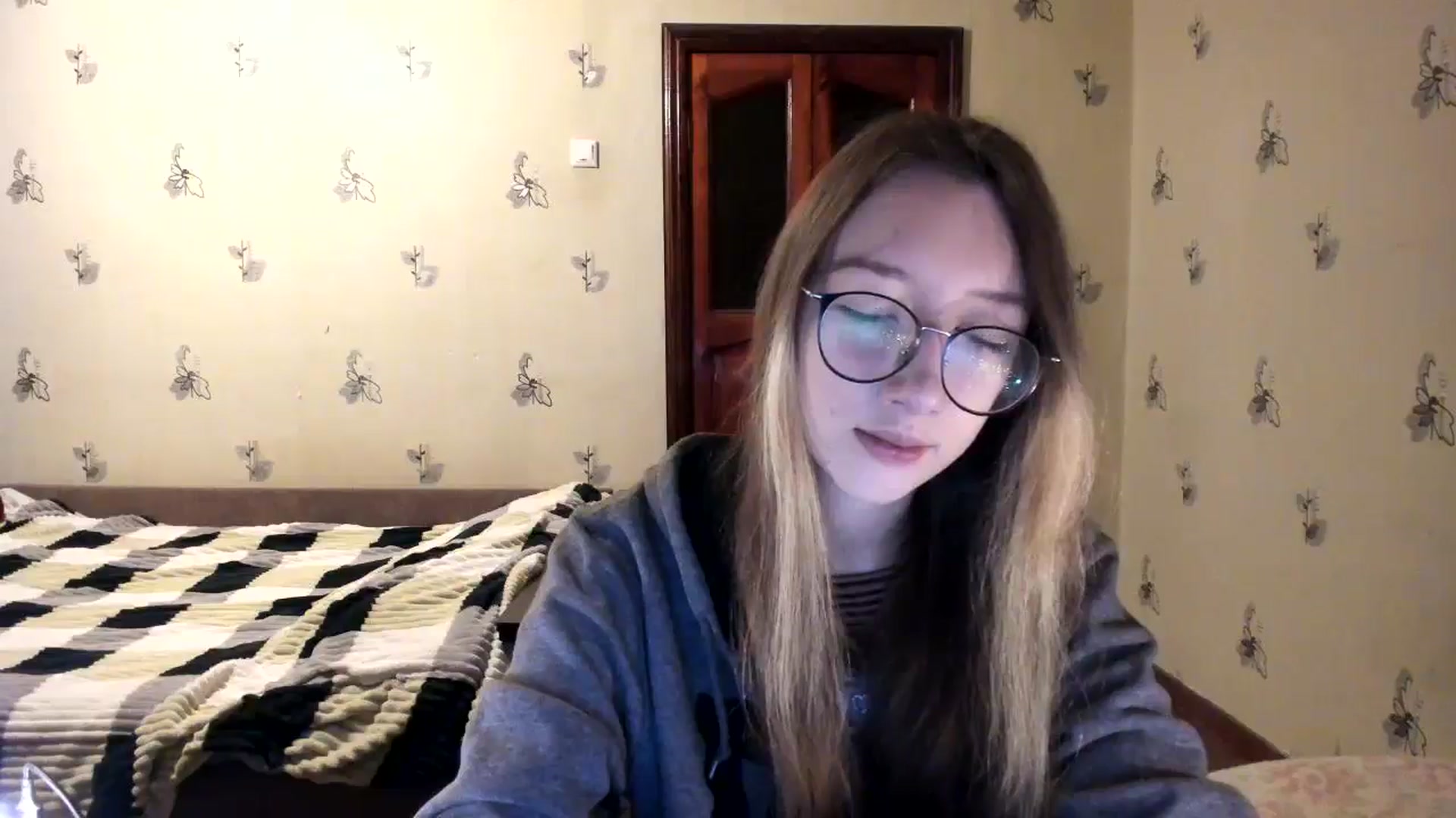 Gallery image thumbnail from CandyyCrushh's myfreecams stream on, 11/07/2024, 24:12 image 9 of 20