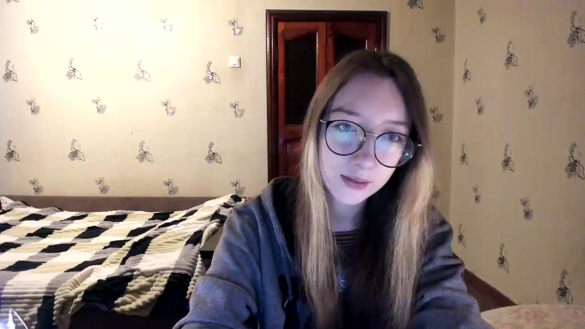 Gallery image thumbnail from CandyyCrushh's myfreecams stream on, 11/07/2024, 24:12 image 1 of 20