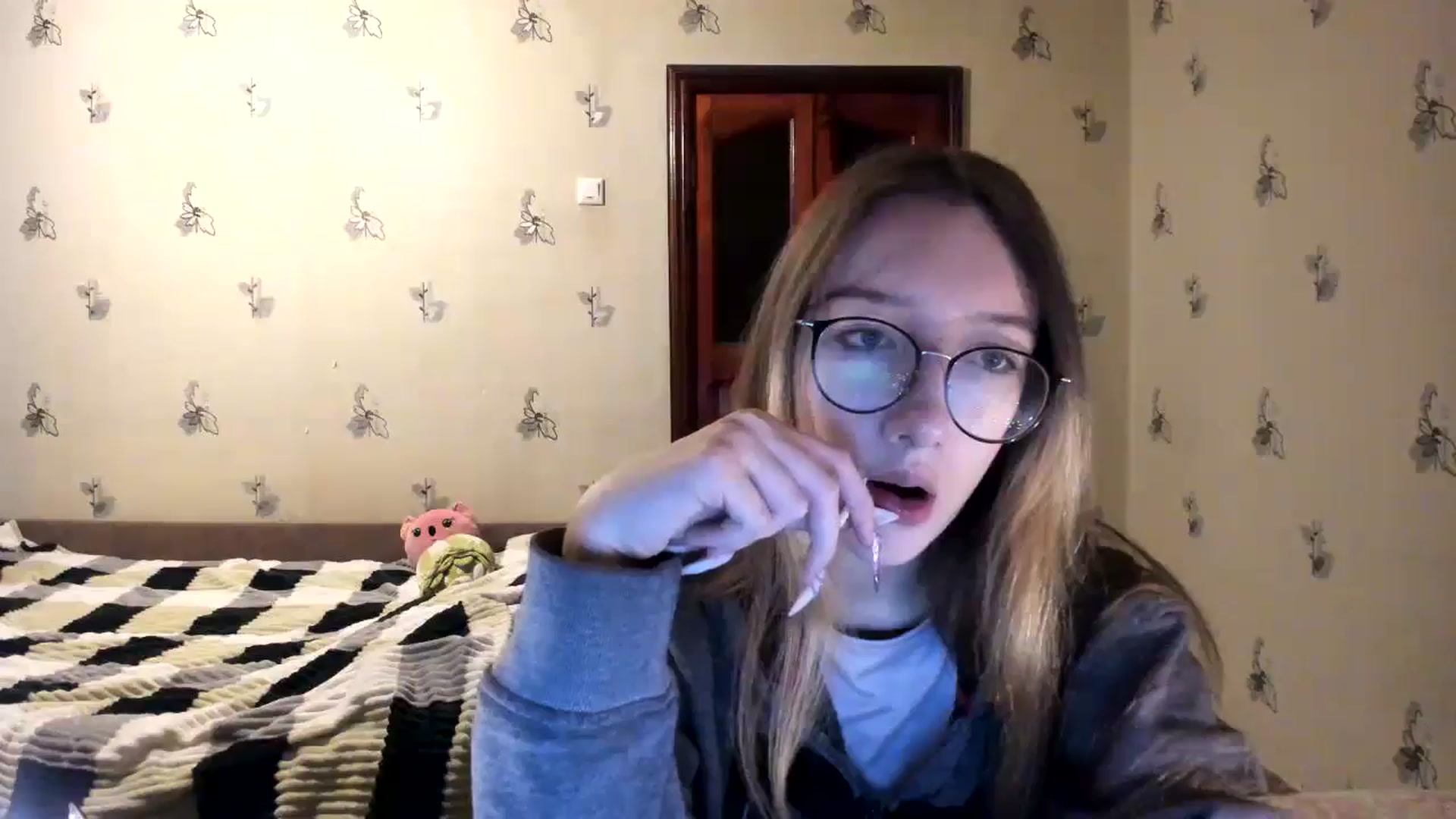 Gallery image thumbnail from CandyyCrushh's myfreecams stream on, 11/07/2024, 21:43 image 20 of 20