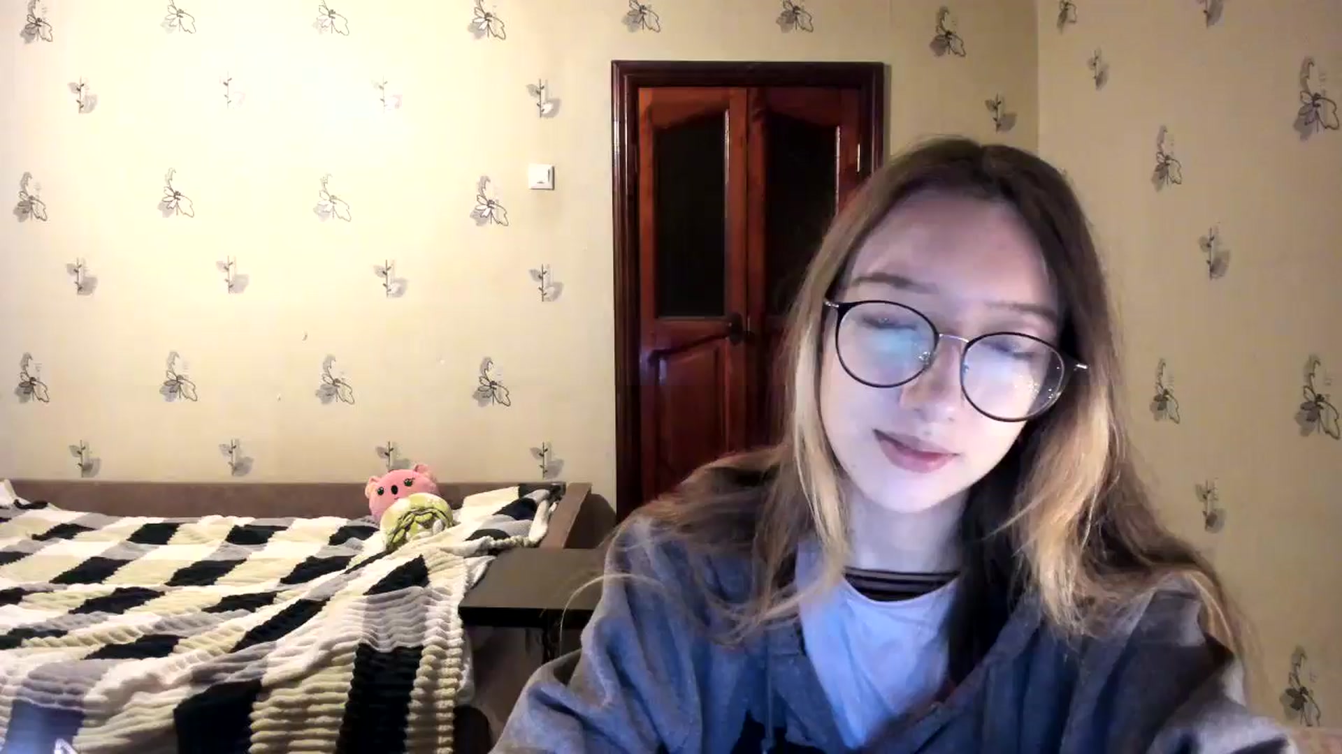 Gallery image thumbnail from CandyyCrushh's myfreecams stream on, 11/07/2024, 23:37 image 9 of 20