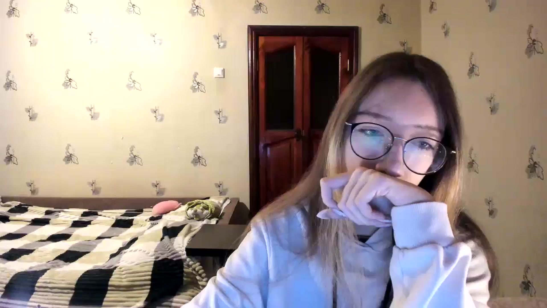 Gallery image thumbnail from CandyyCrushh's myfreecams stream on, 11/08/2024, 14:15 image 11 of 20