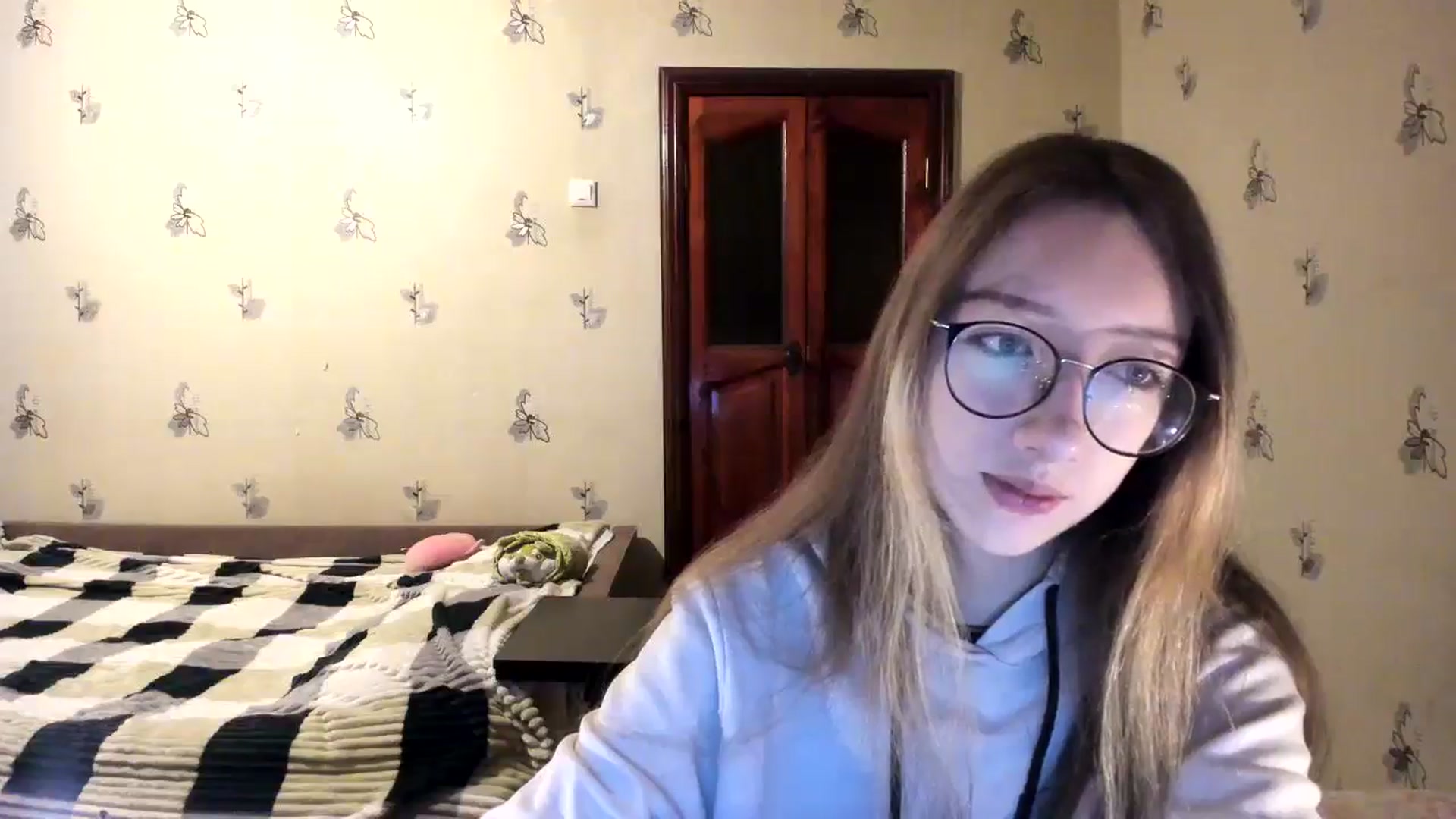 Gallery image thumbnail from CandyyCrushh's myfreecams stream on, 11/08/2024, 14:15 image 14 of 20