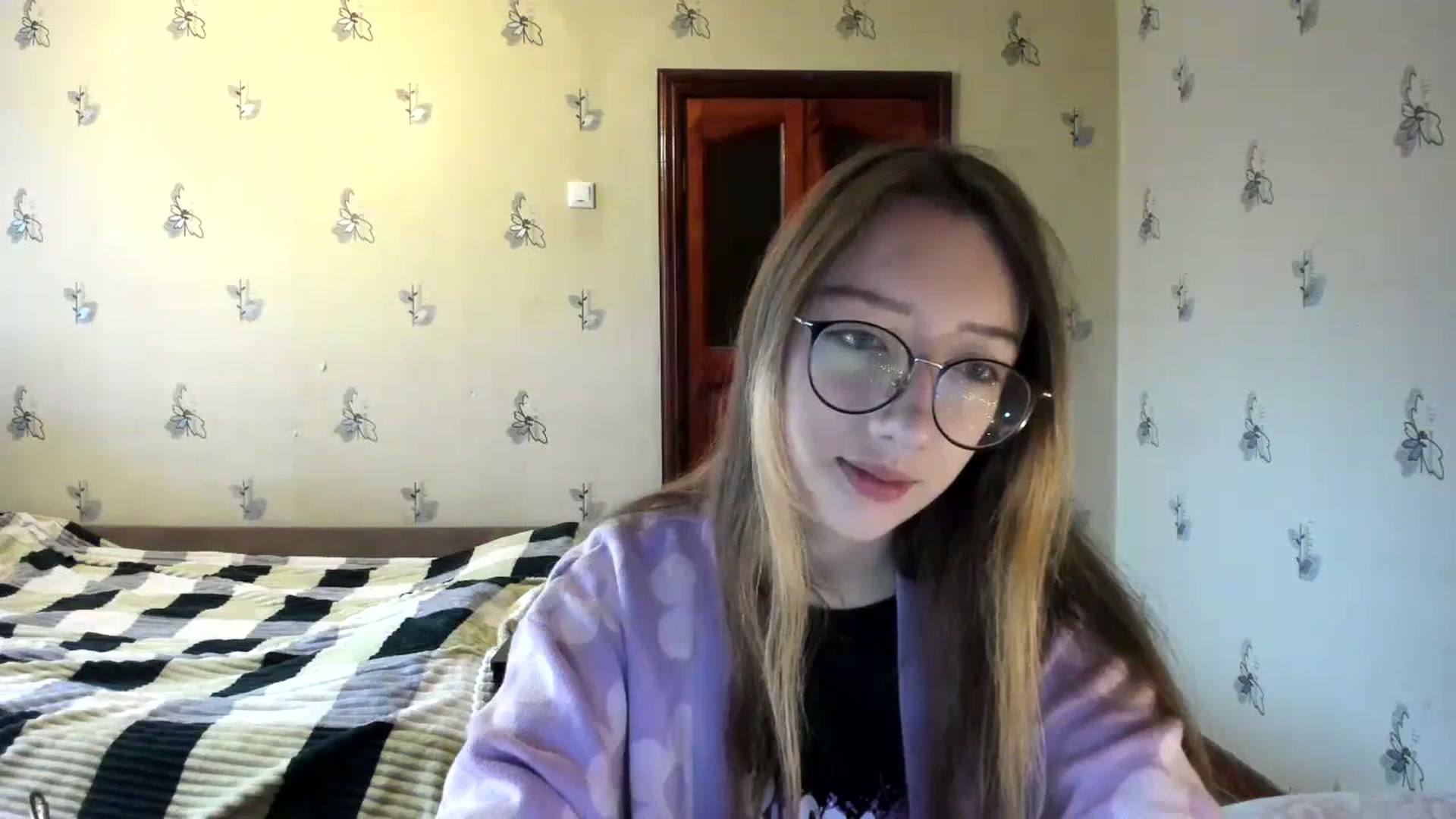 Gallery image thumbnail from CandyyCrushh's myfreecams stream on, 11/09/2024, 10:03 image 4 of 20