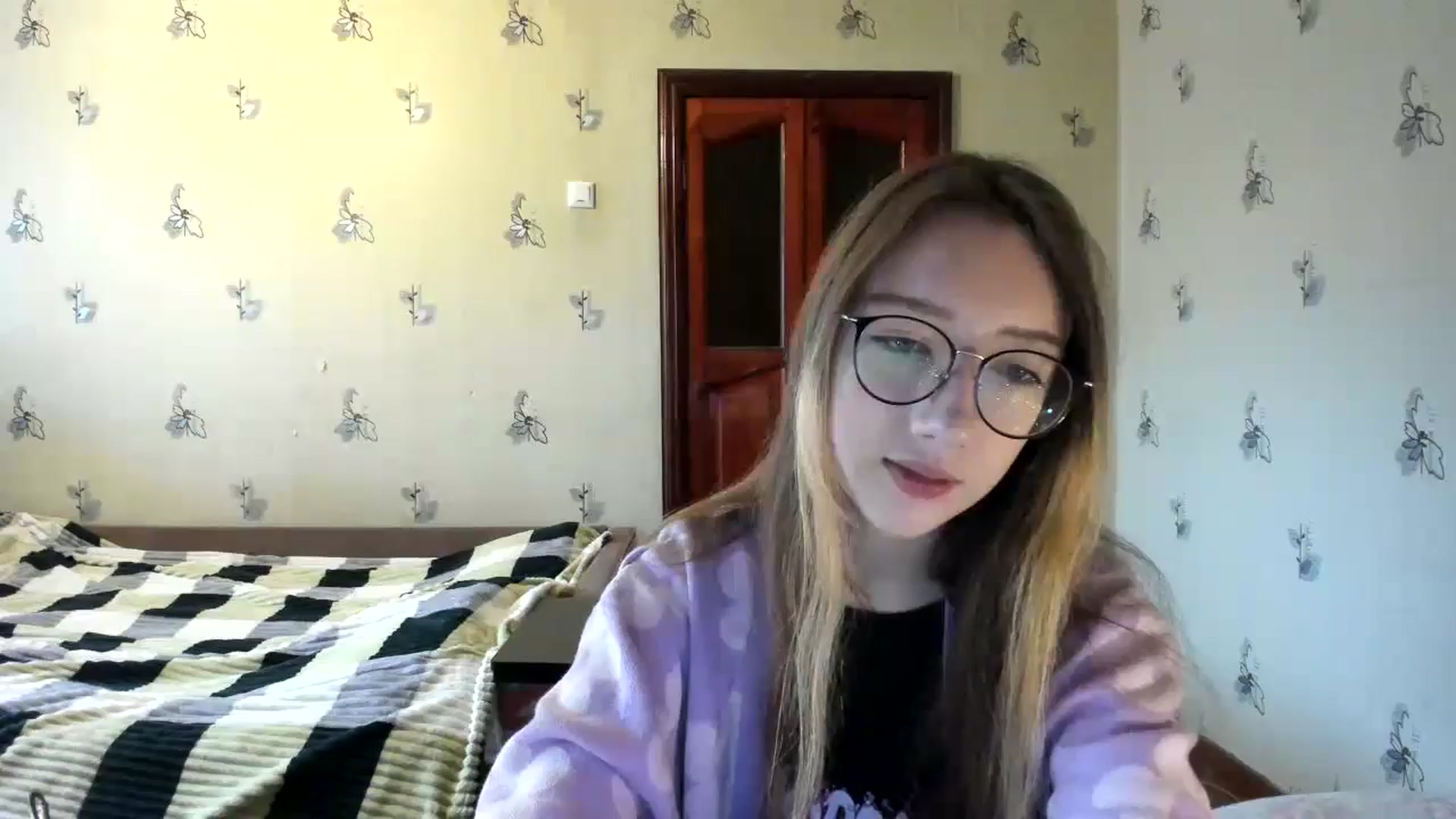Gallery image thumbnail from CandyyCrushh's myfreecams stream on, 11/09/2024, 10:03 image 9 of 20