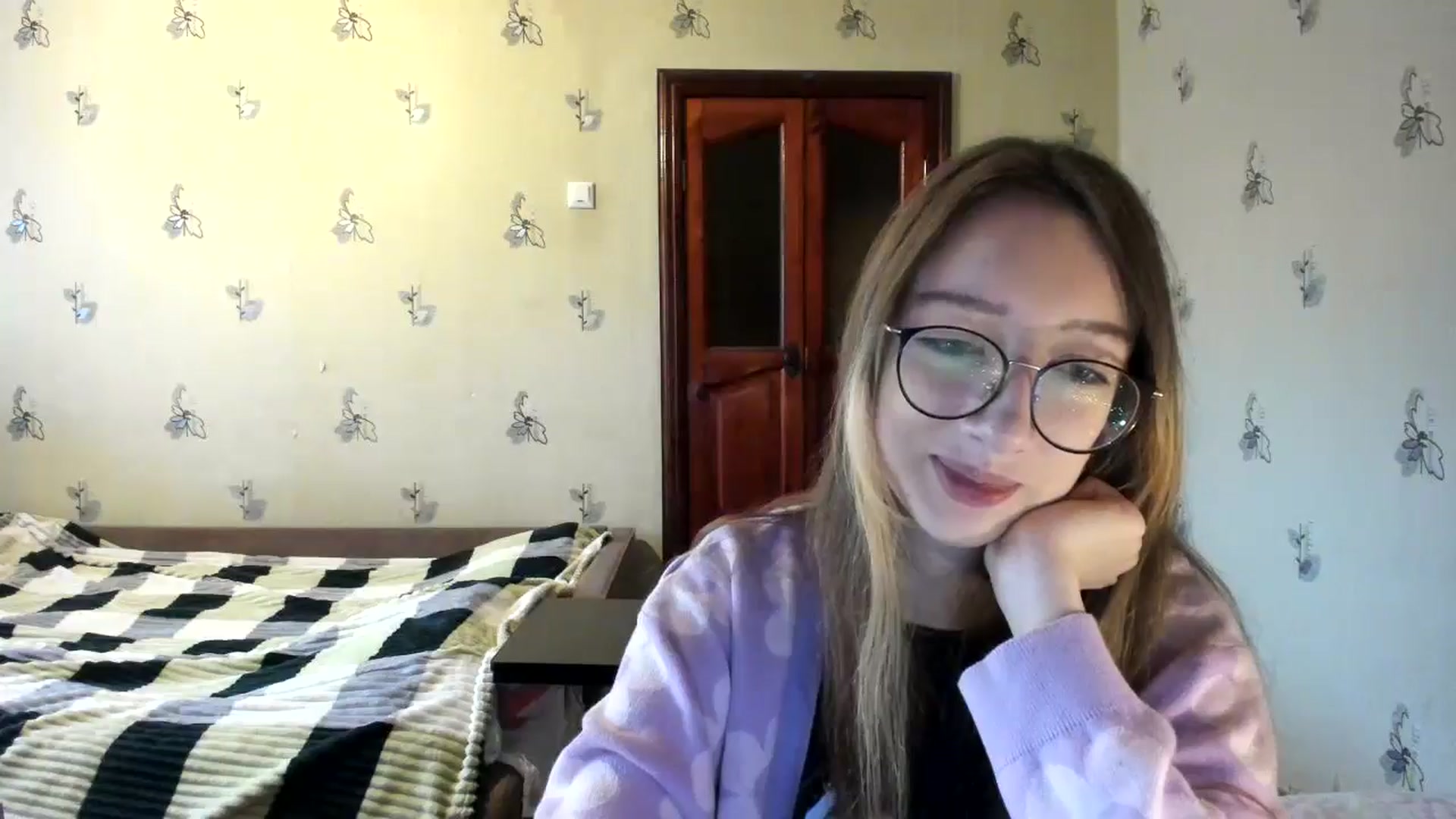 Gallery image thumbnail from CandyyCrushh's myfreecams stream on, 11/09/2024, 10:03 image 19 of 20