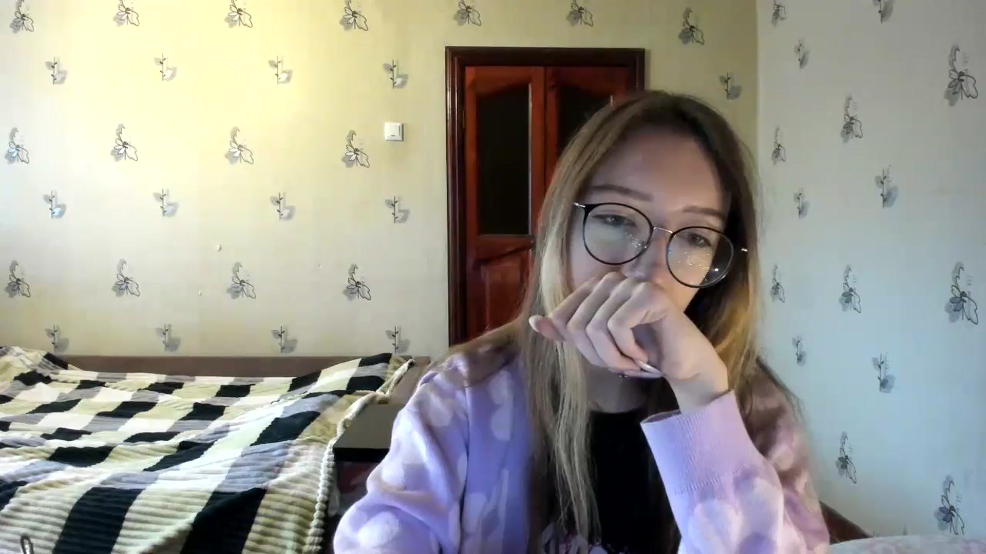 Gallery image thumbnail from CandyyCrushh's myfreecams stream on, 11/09/2024, 10:03 image 11 of 20