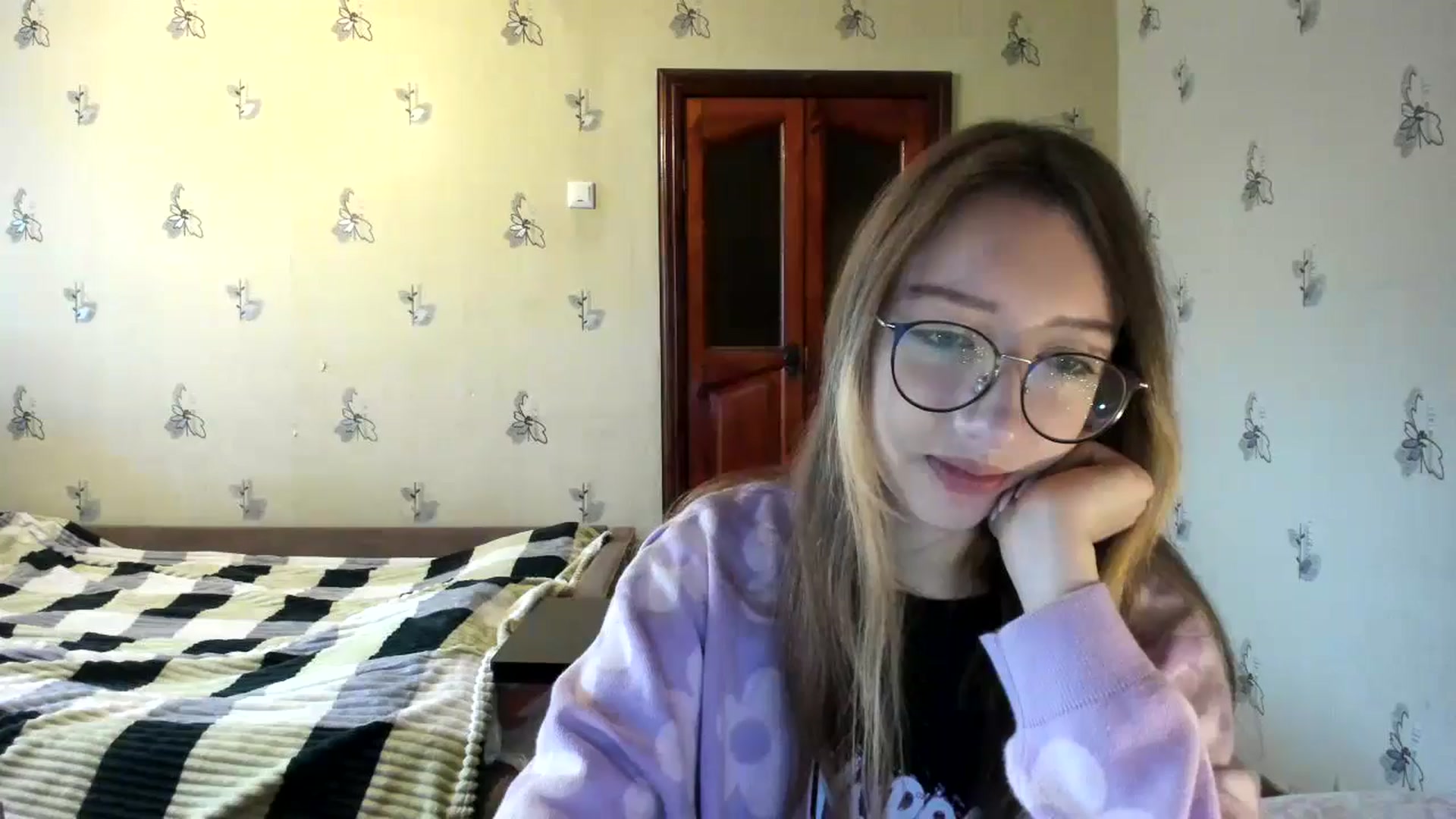 Gallery image thumbnail from CandyyCrushh's myfreecams stream on, 11/09/2024, 10:03 image 12 of 20