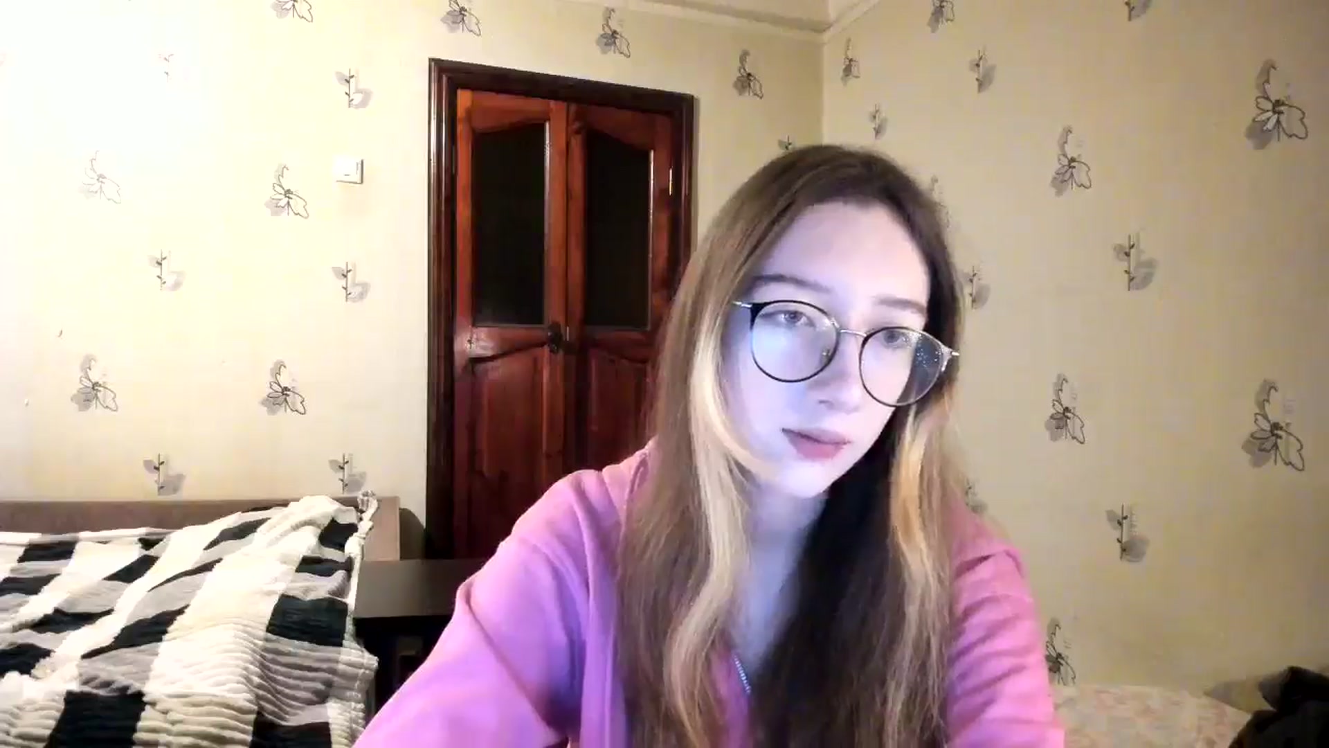 Gallery image thumbnail from CandyyCrushh's myfreecams stream on, 11/13/2024, 20:50 image 12 of 20