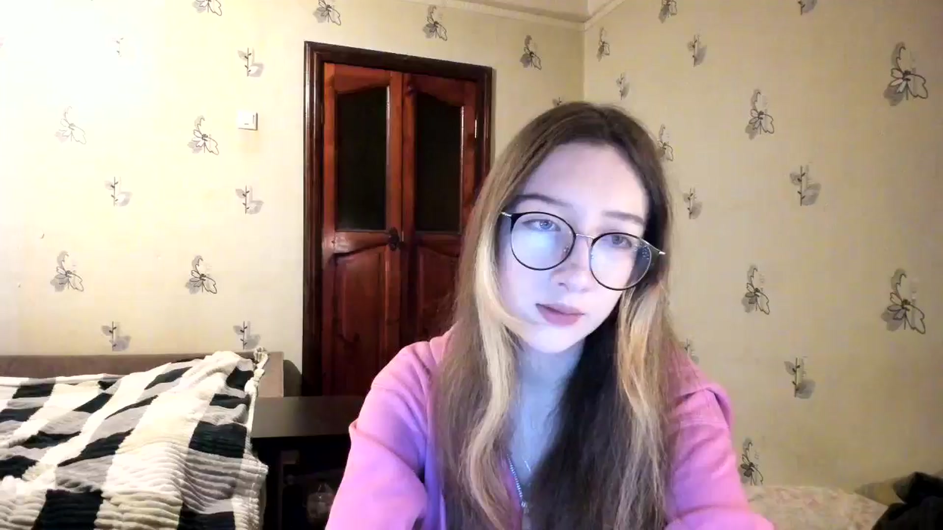 Gallery image thumbnail from CandyyCrushh's myfreecams stream on, 11/13/2024, 20:50 image 2 of 20