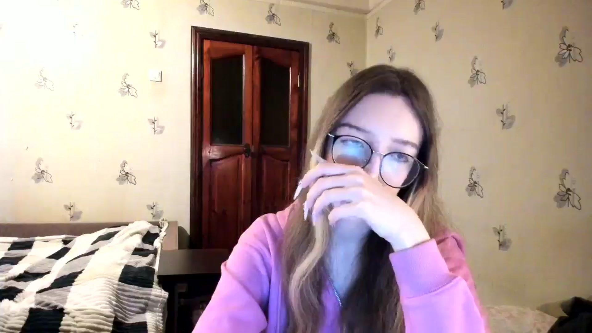 Gallery image thumbnail from CandyyCrushh's myfreecams stream on, 11/13/2024, 20:50 image 18 of 20