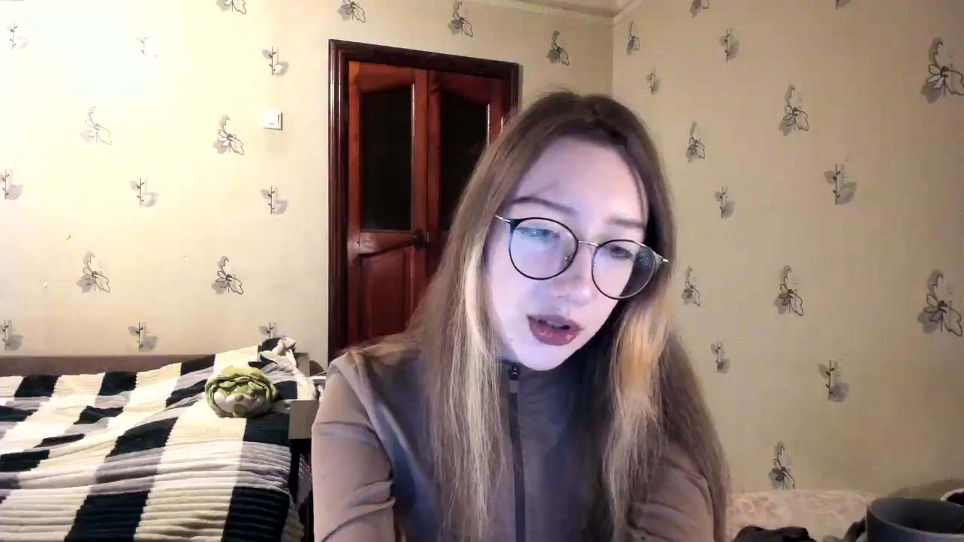 Gallery image thumbnail from CandyyCrushh's myfreecams stream on, 11/17/2024, 22:55 image 4 of 20