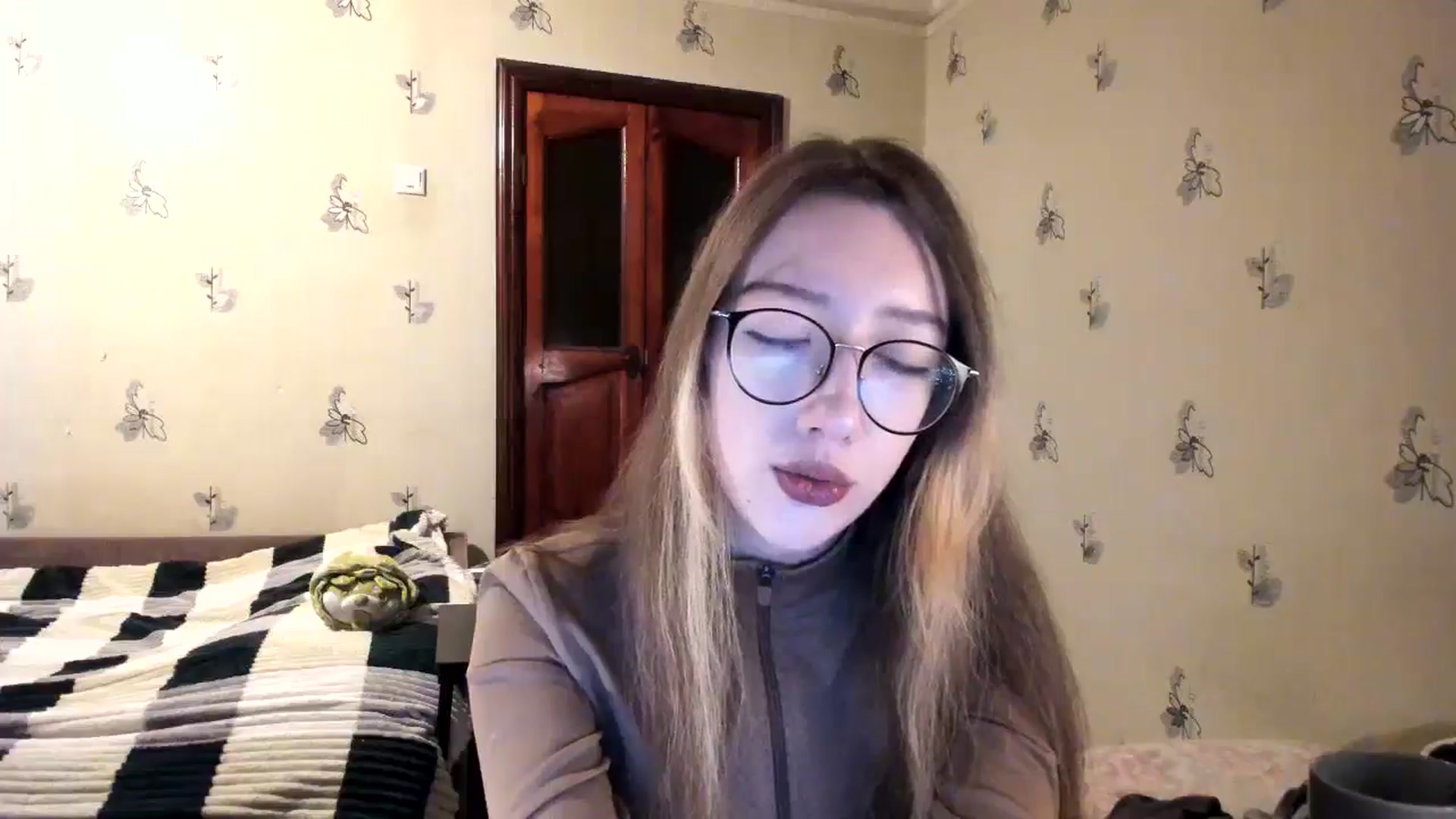 Gallery image thumbnail from CandyyCrushh's myfreecams stream on, 11/17/2024, 22:55 image 5 of 20