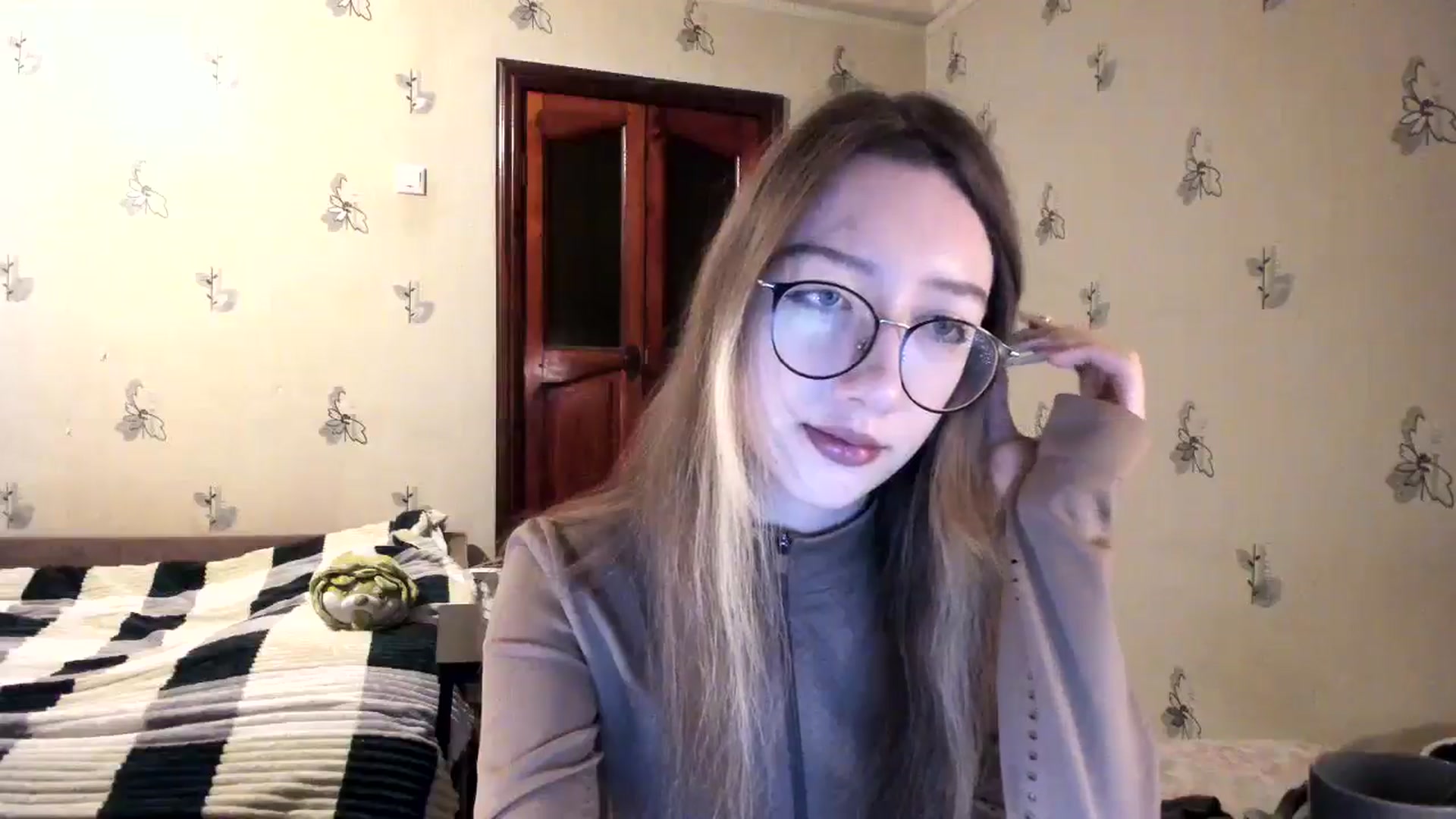 Gallery image thumbnail from CandyyCrushh's myfreecams stream on, 11/17/2024, 22:55 image 11 of 20