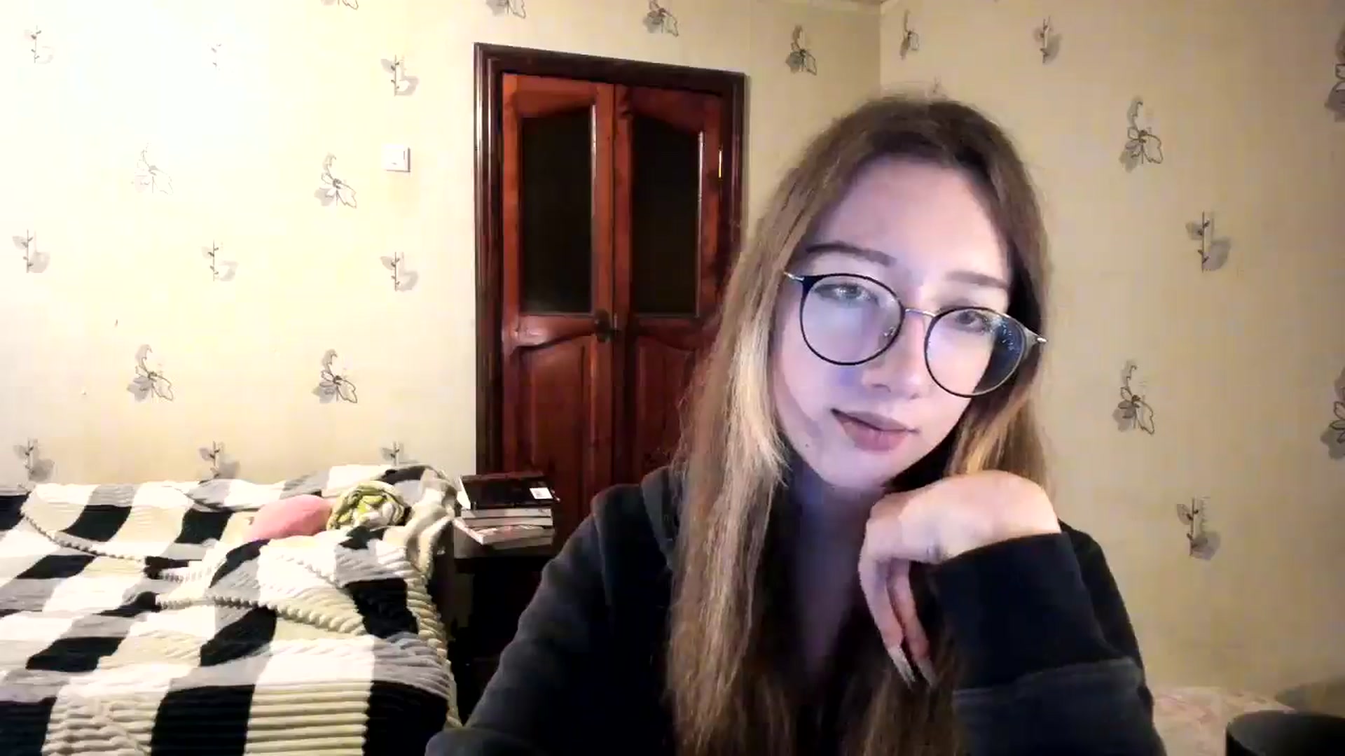 Gallery image thumbnail from CandyyCrushh's myfreecams stream on, 11/20/2024, 22:40 image 17 of 20