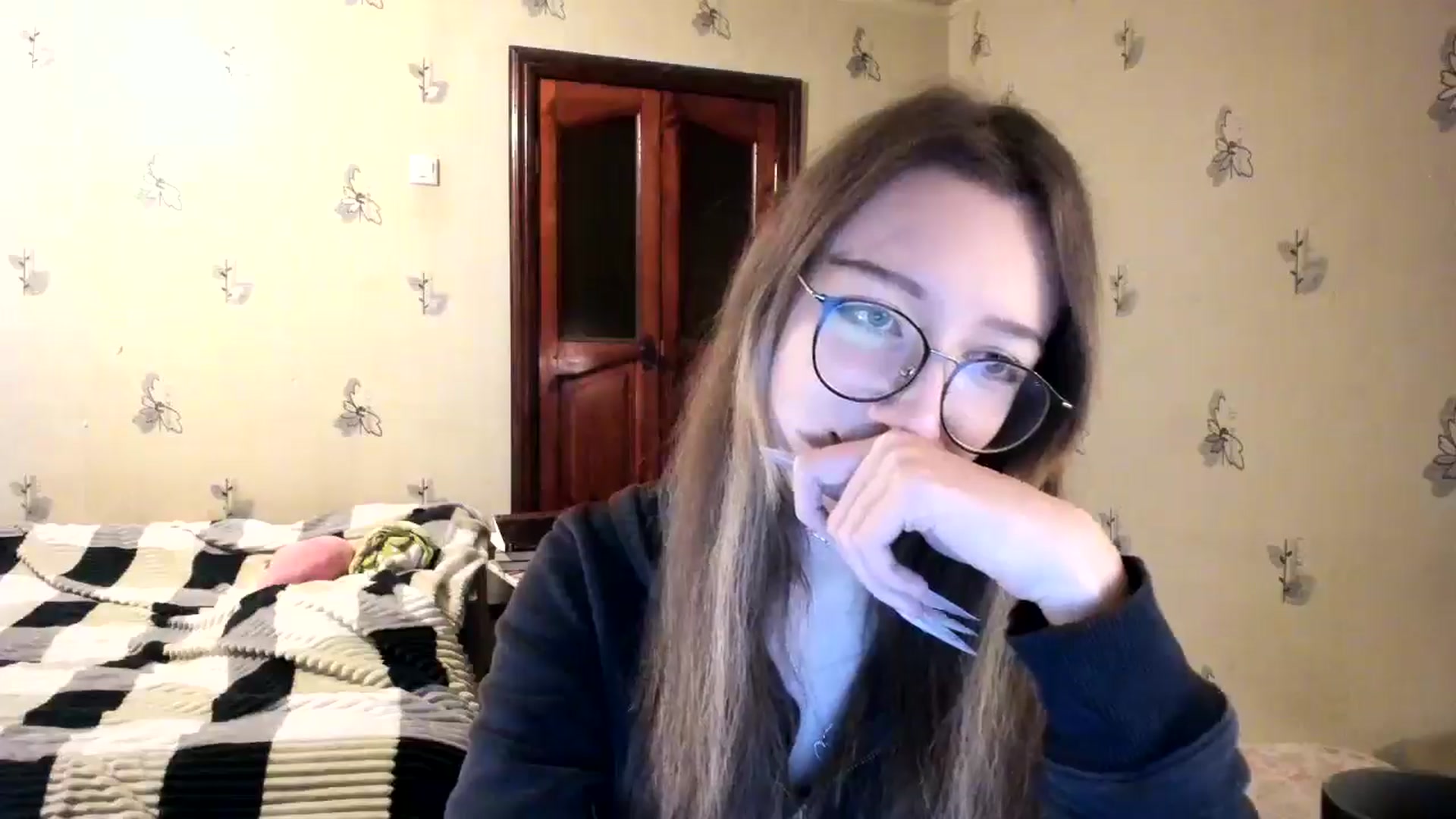 Gallery image thumbnail from CandyyCrushh's myfreecams stream on, 11/20/2024, 22:40 image 2 of 20