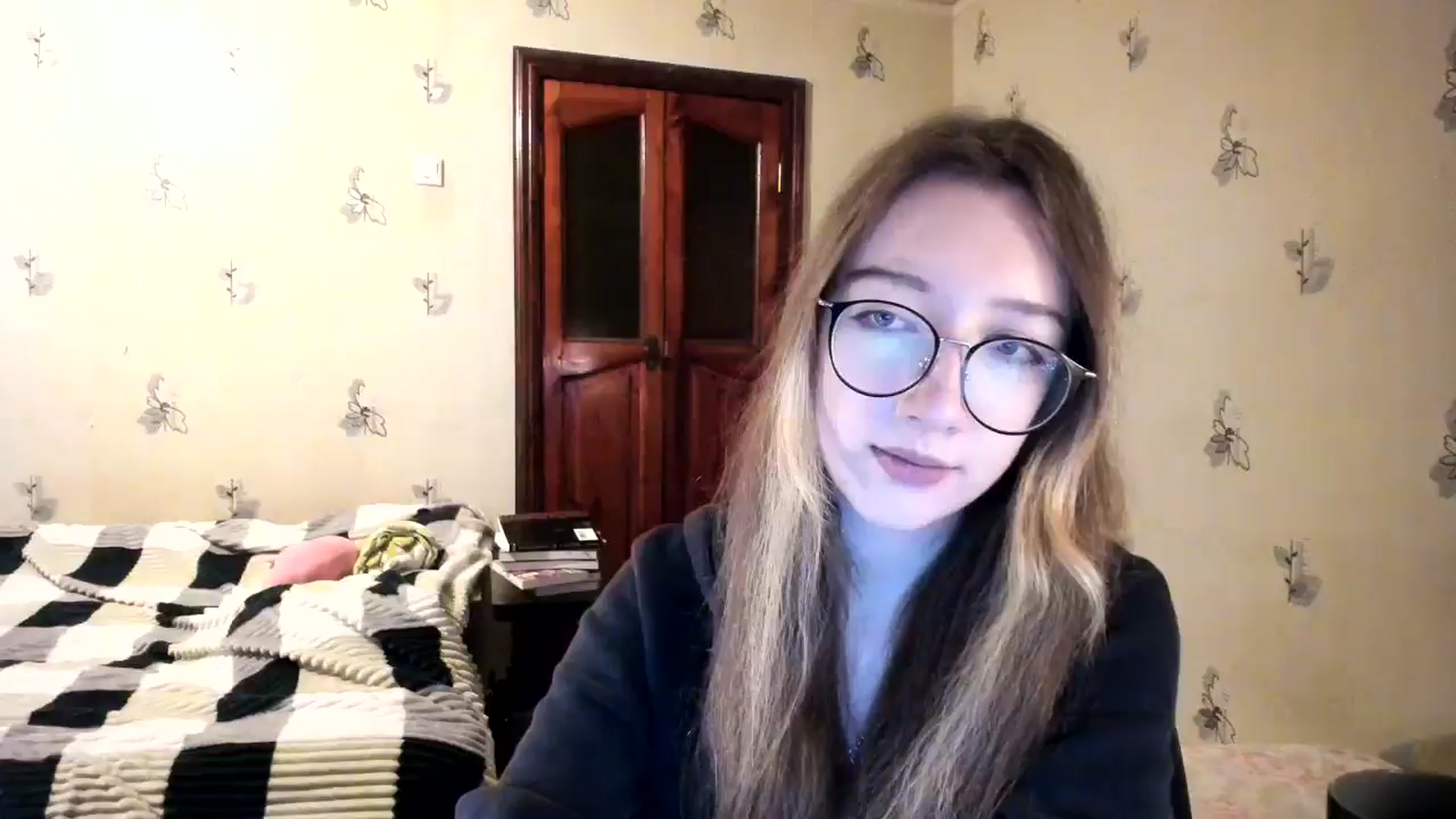 Gallery image thumbnail from CandyyCrushh's myfreecams stream on, 11/20/2024, 22:40 image 18 of 20