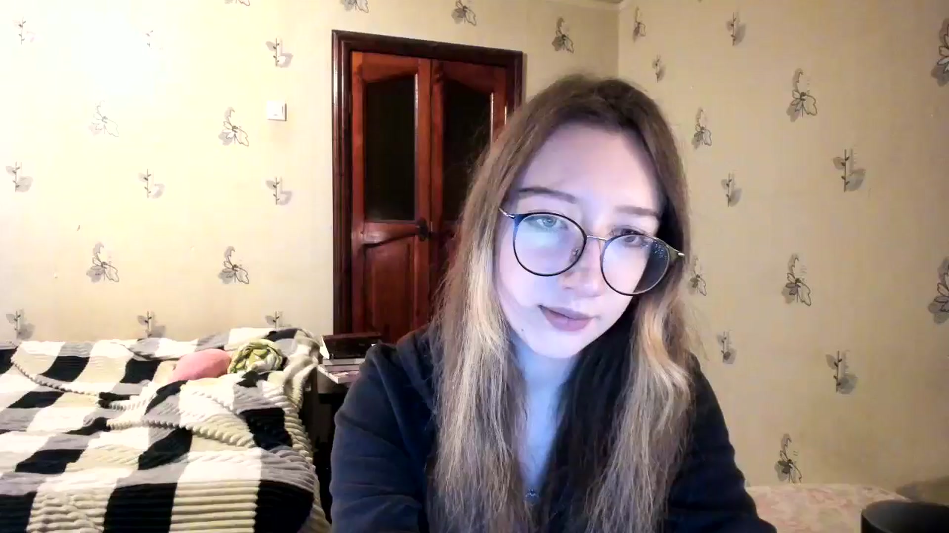 Gallery image thumbnail from CandyyCrushh's myfreecams stream on, 11/20/2024, 22:40 image 9 of 20
