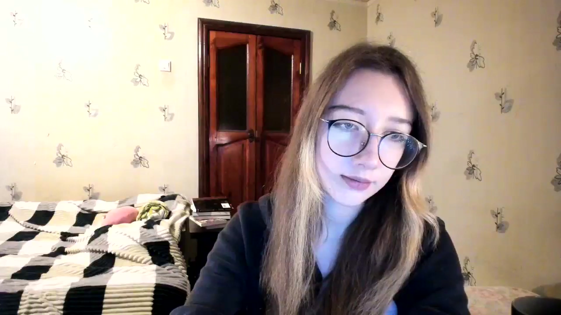 Gallery image thumbnail from CandyyCrushh's myfreecams stream on, 11/20/2024, 22:40 image 19 of 20