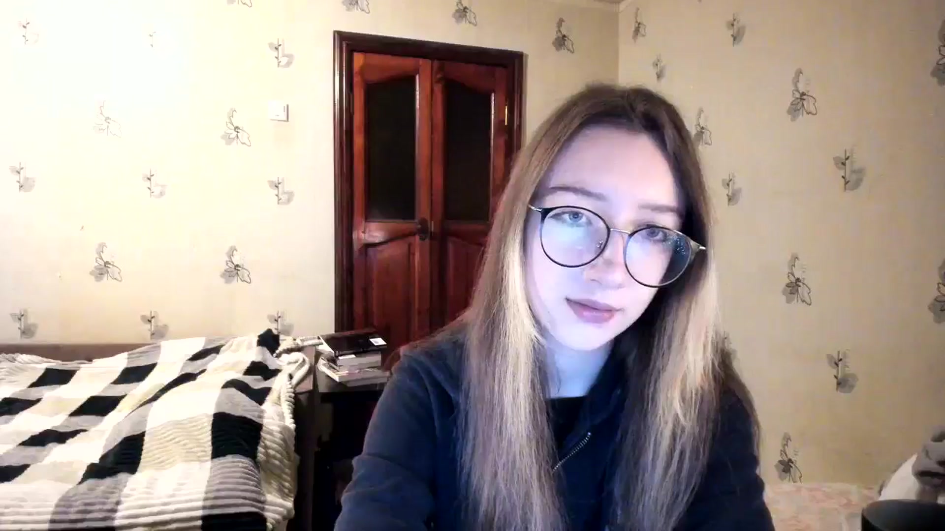 Gallery image thumbnail from CandyyCrushh's myfreecams stream on, 11/21/2024, 22:23 image 12 of 20
