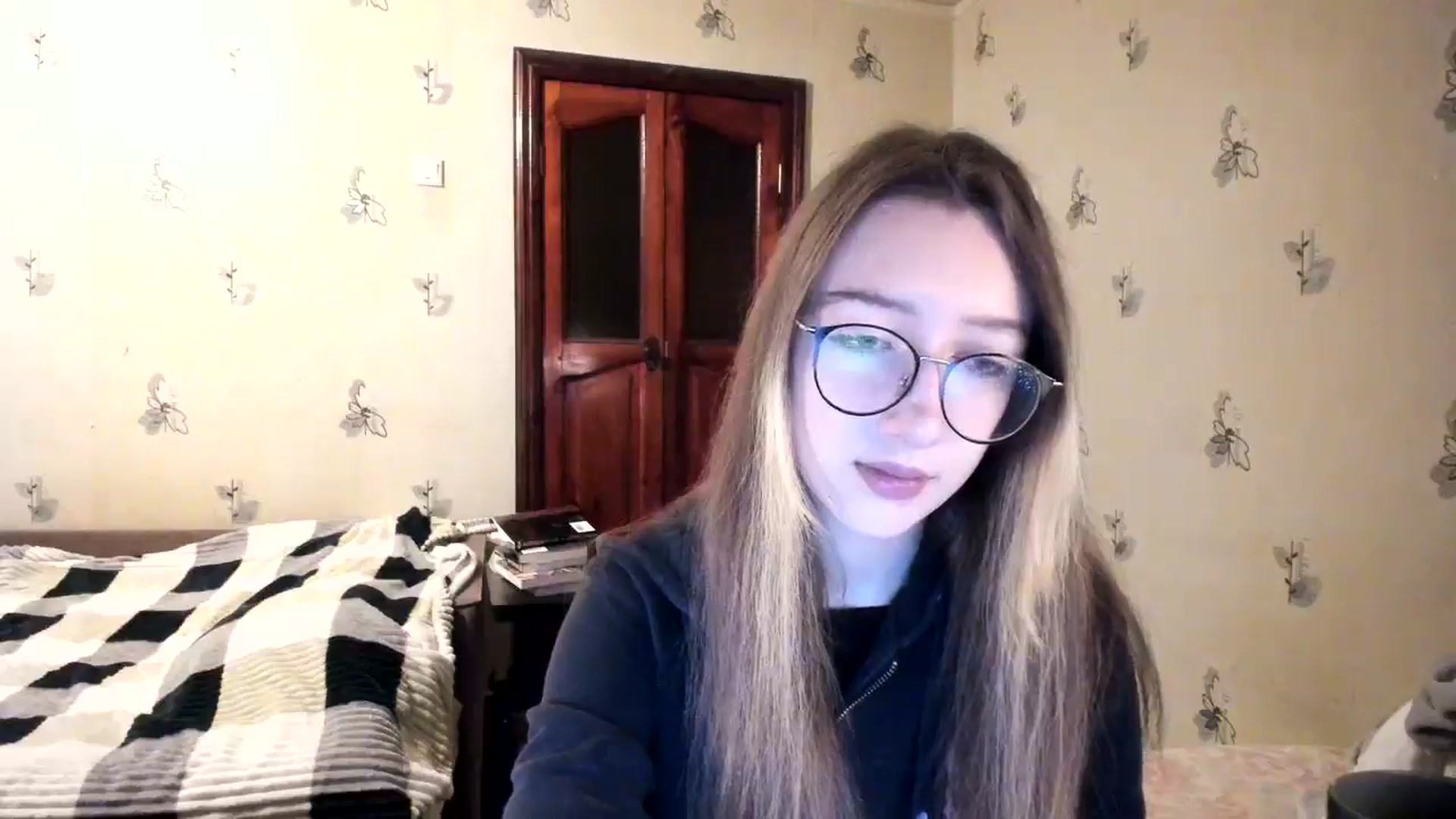 Gallery image thumbnail from CandyyCrushh's myfreecams stream on, 11/21/2024, 22:23 image 15 of 20
